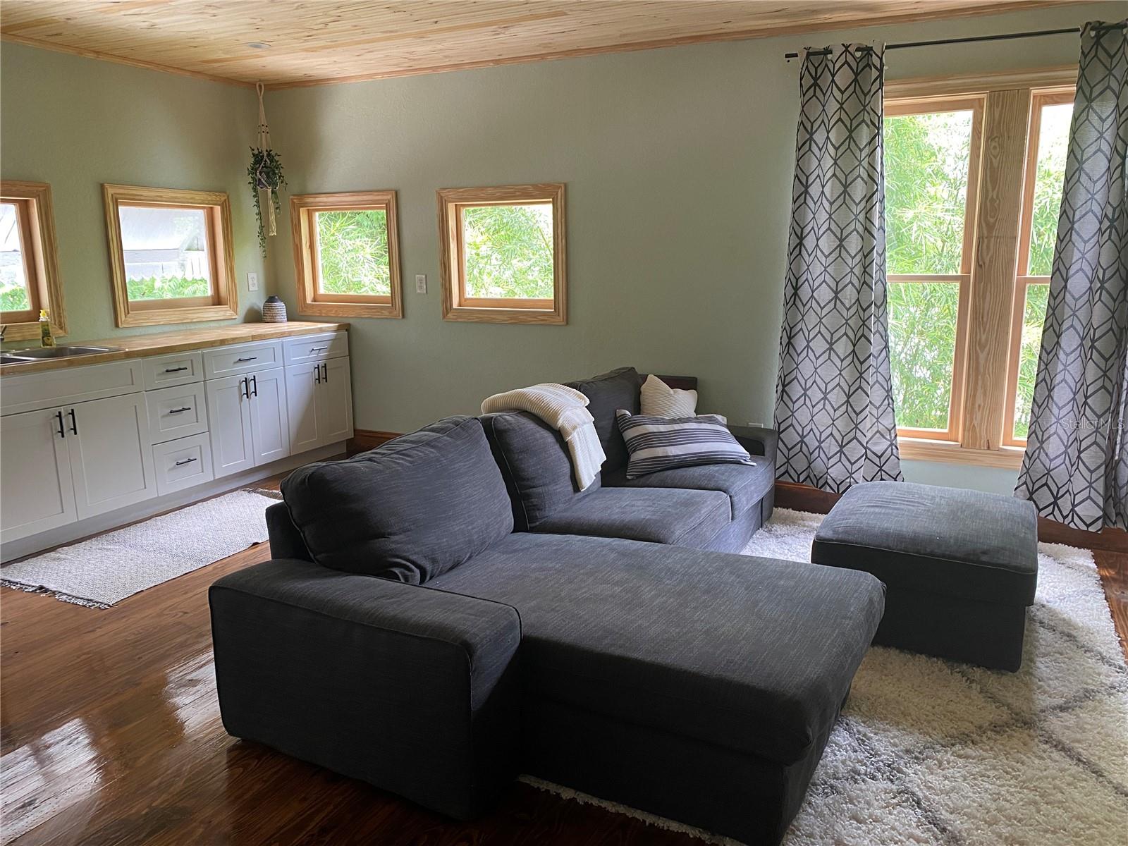 BONNIEHAVEN - Commercial Sale