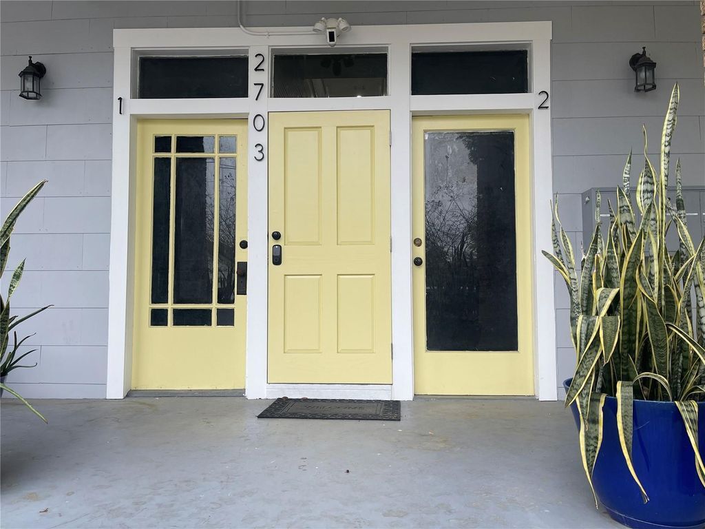 Photo of 2703 N 9th Street, Tampa, FL 33605 (MLS # TB8482060)