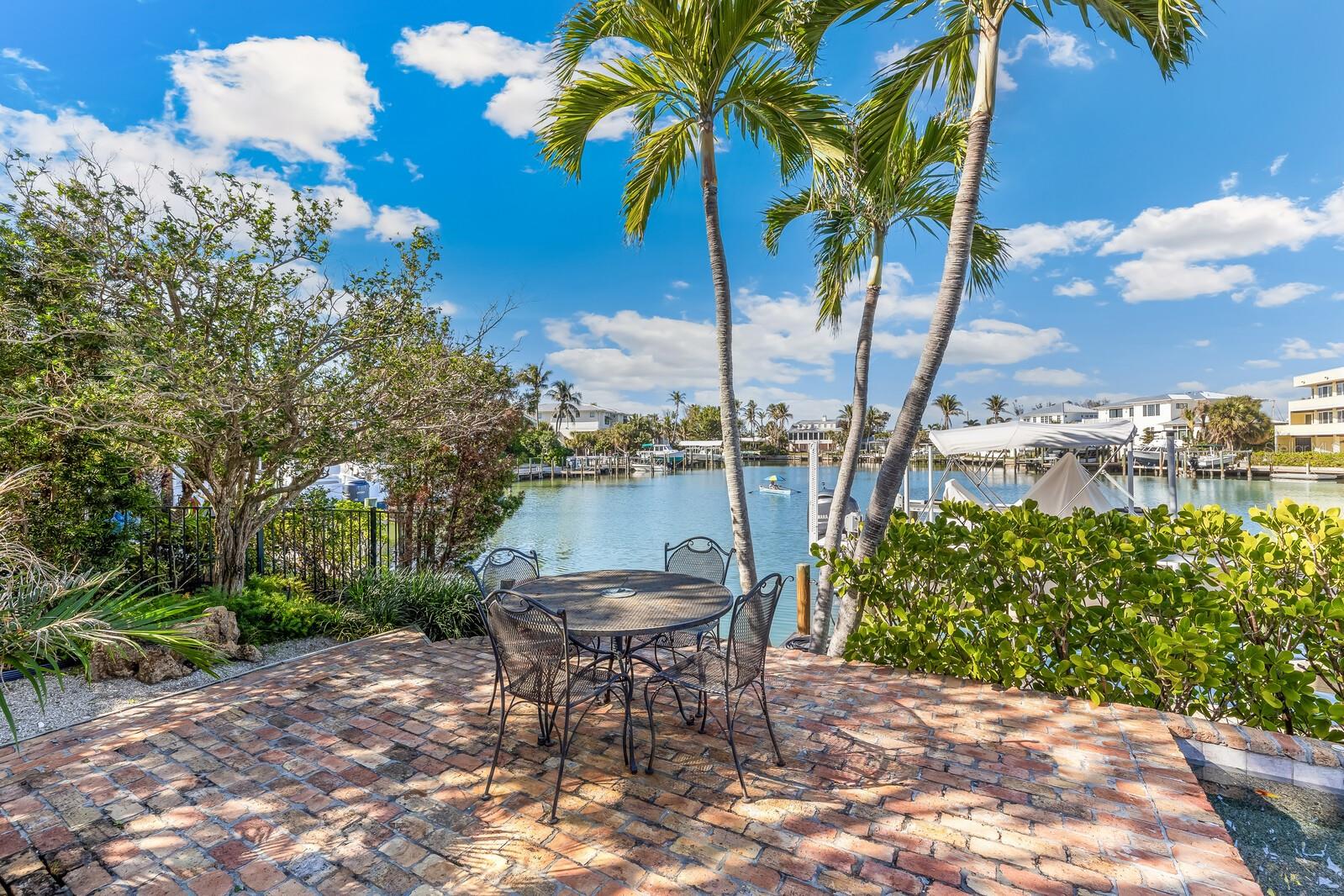 HARBOR DRIVE WATERWAYS - Residential