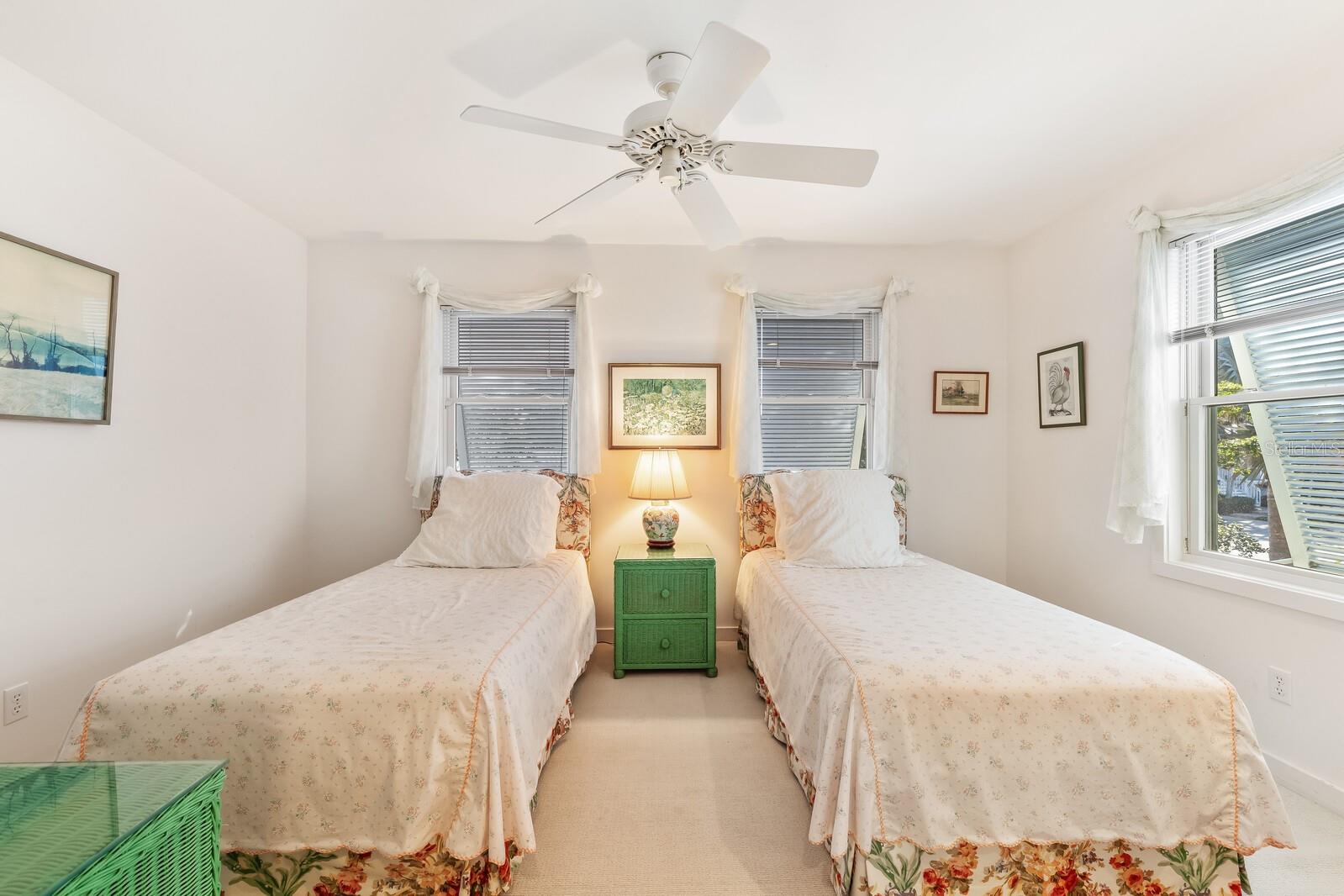 HARBOR DRIVE WATERWAYS - Residential