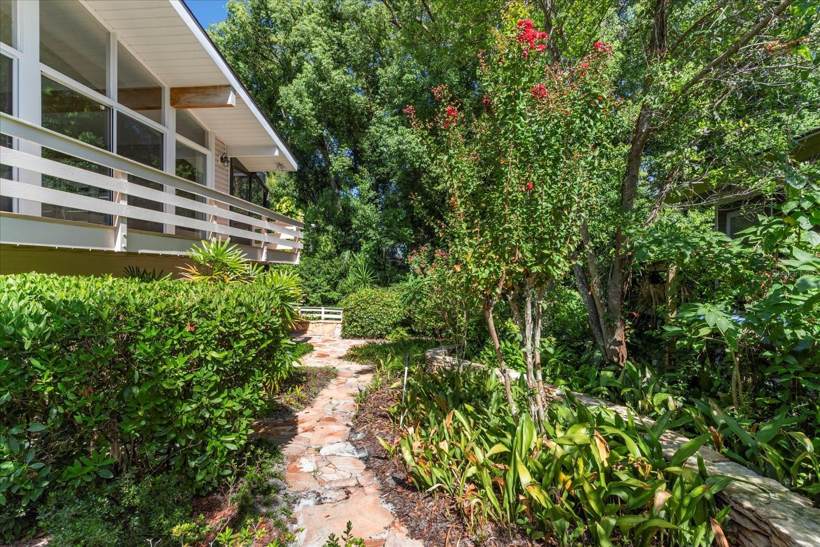 DOMMERICH WOODS - Residential