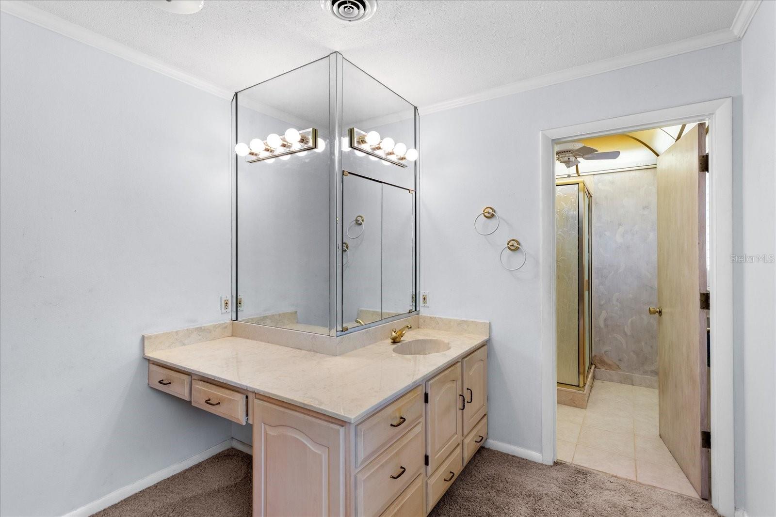 DOMMERICH WOODS - Residential