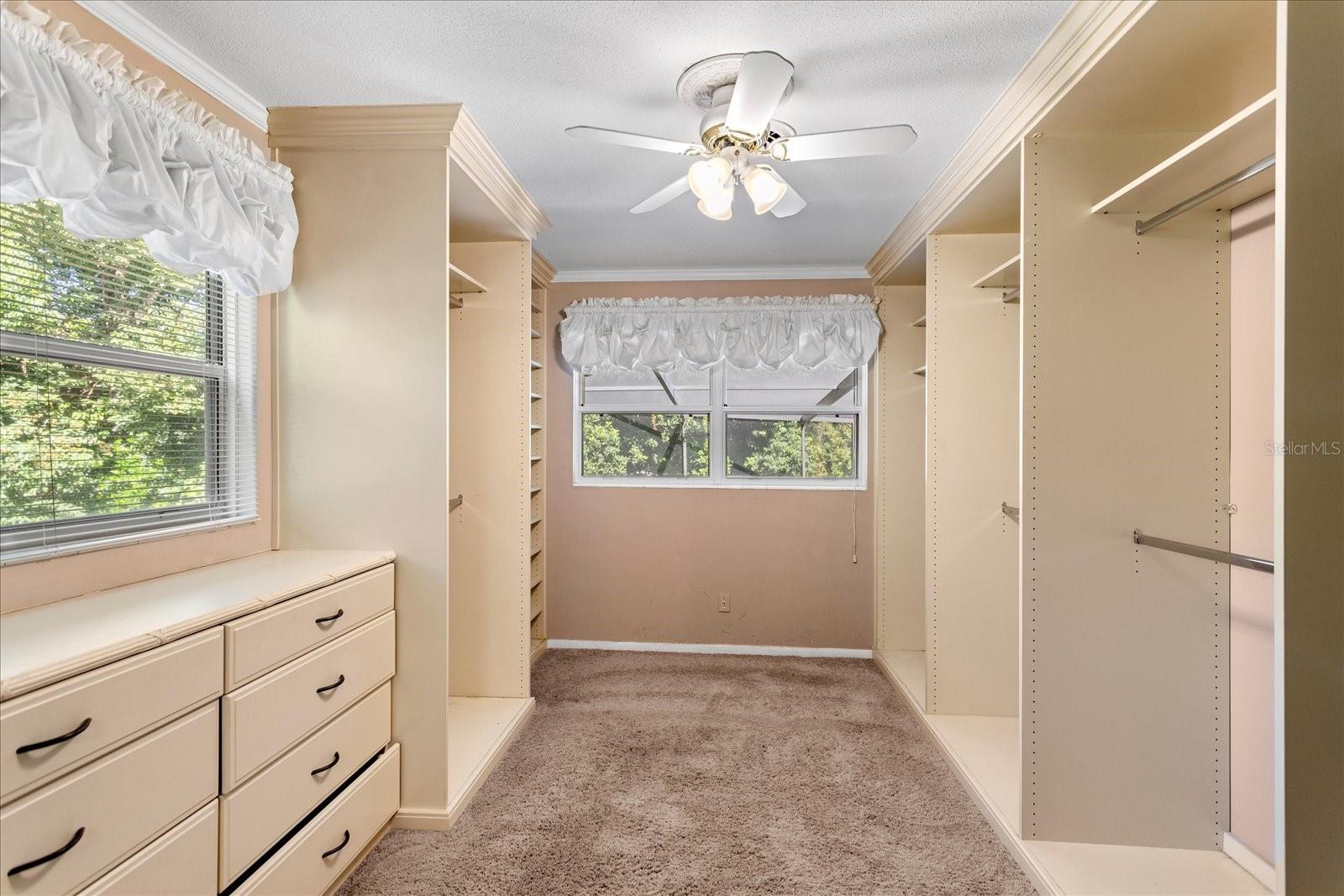 DOMMERICH WOODS - Residential