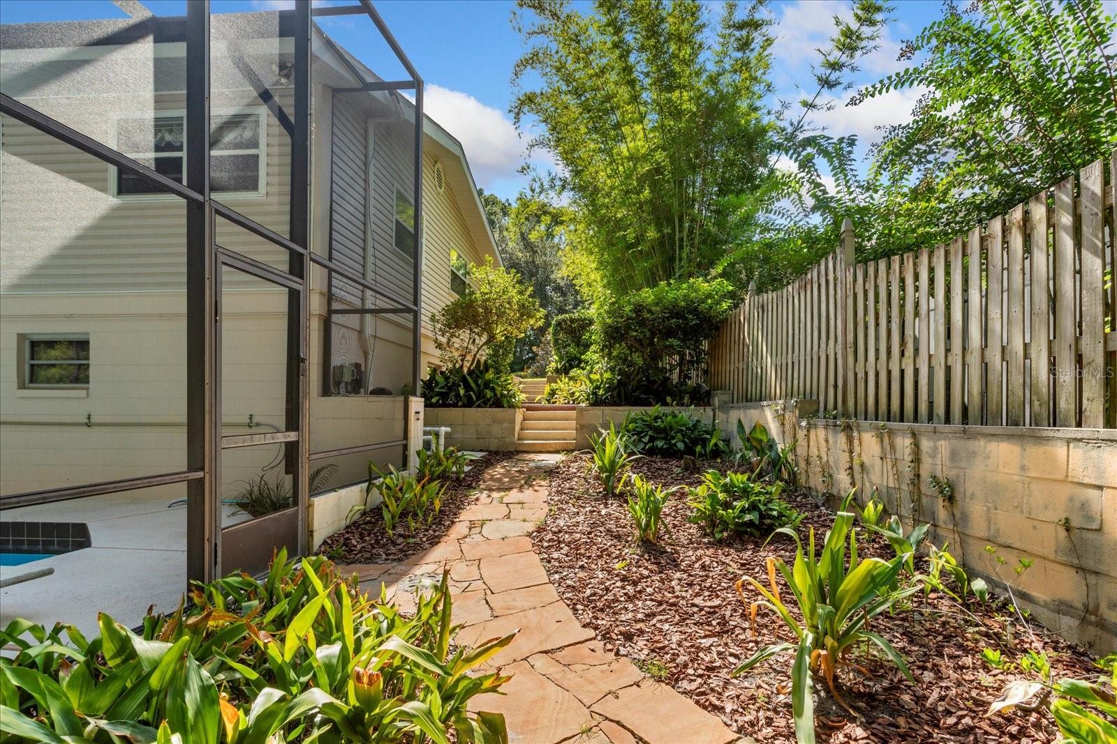 DOMMERICH WOODS - Residential