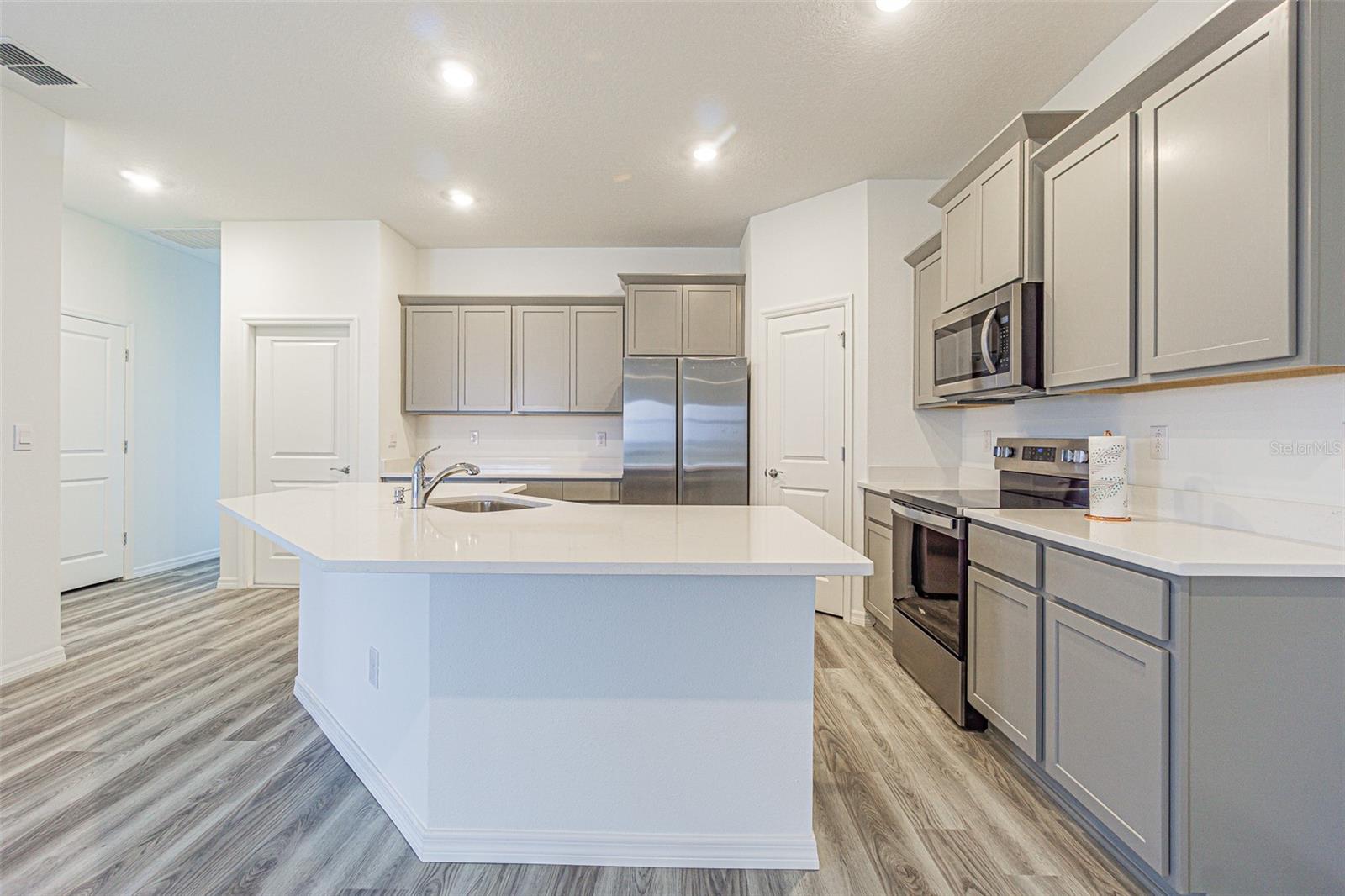 TOWNS/WOODSDALE PH 1 - Residential Lease