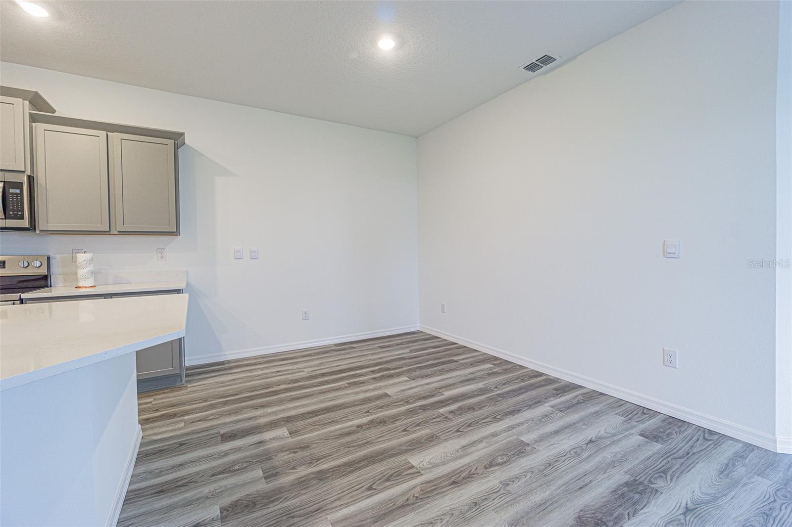 TOWNS/WOODSDALE PH 1 - Residential Lease