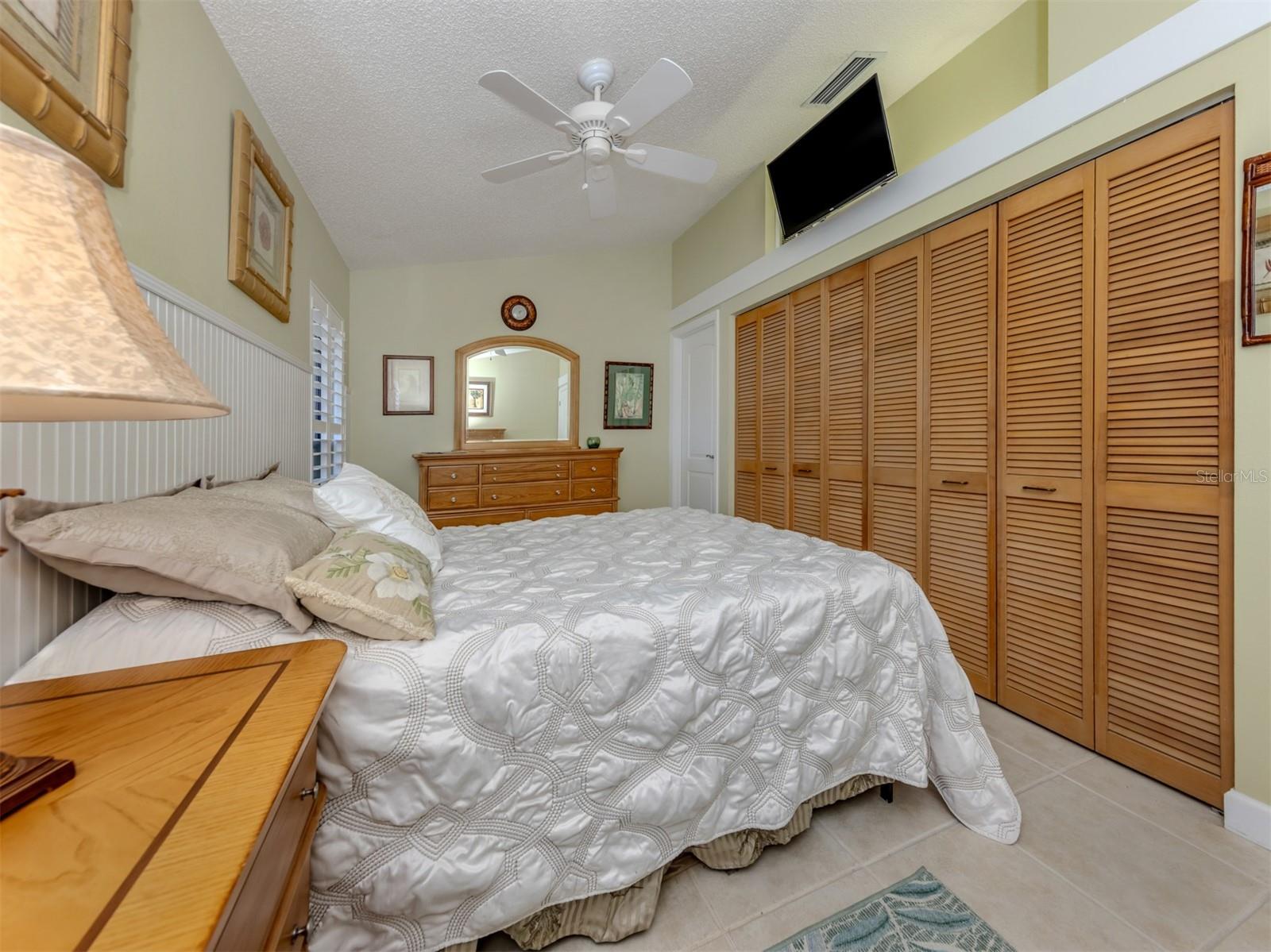 GREENVIEW VILLAS - Residential