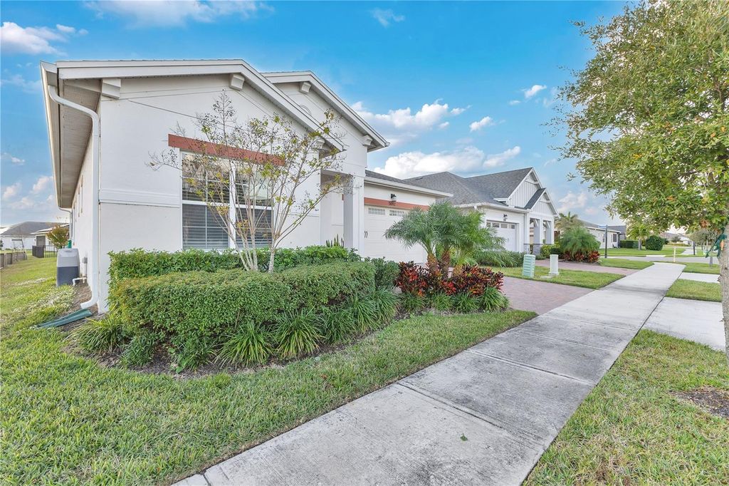 Photo of 5092 Twin Lakes Boulevard, Saint Cloud, FL 34772 (MLS # O6388565)