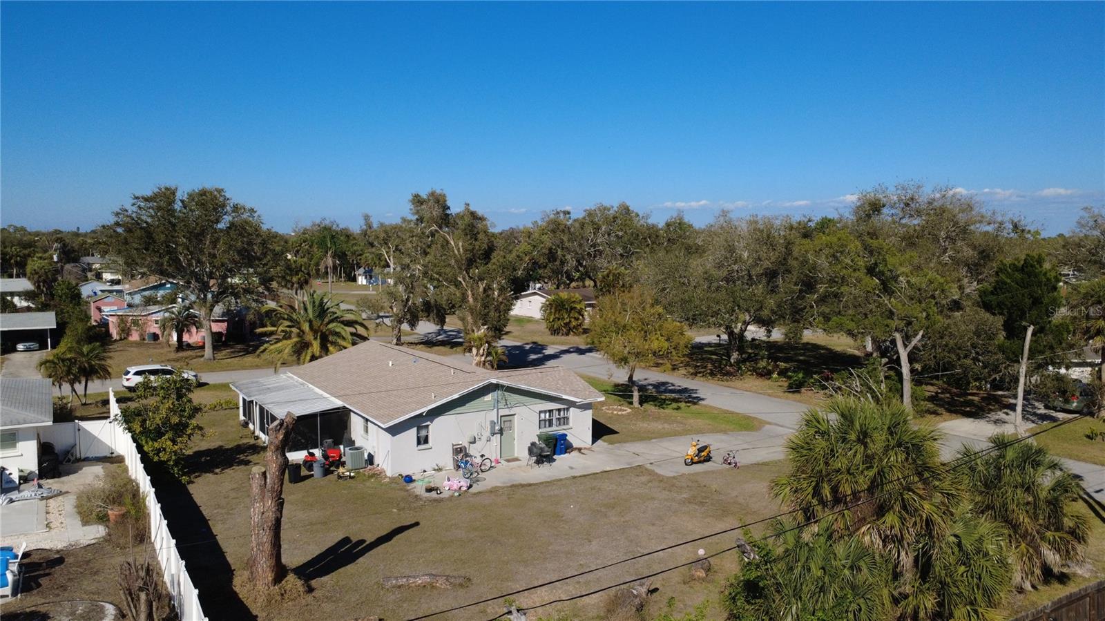 EAST VENICE - Residential