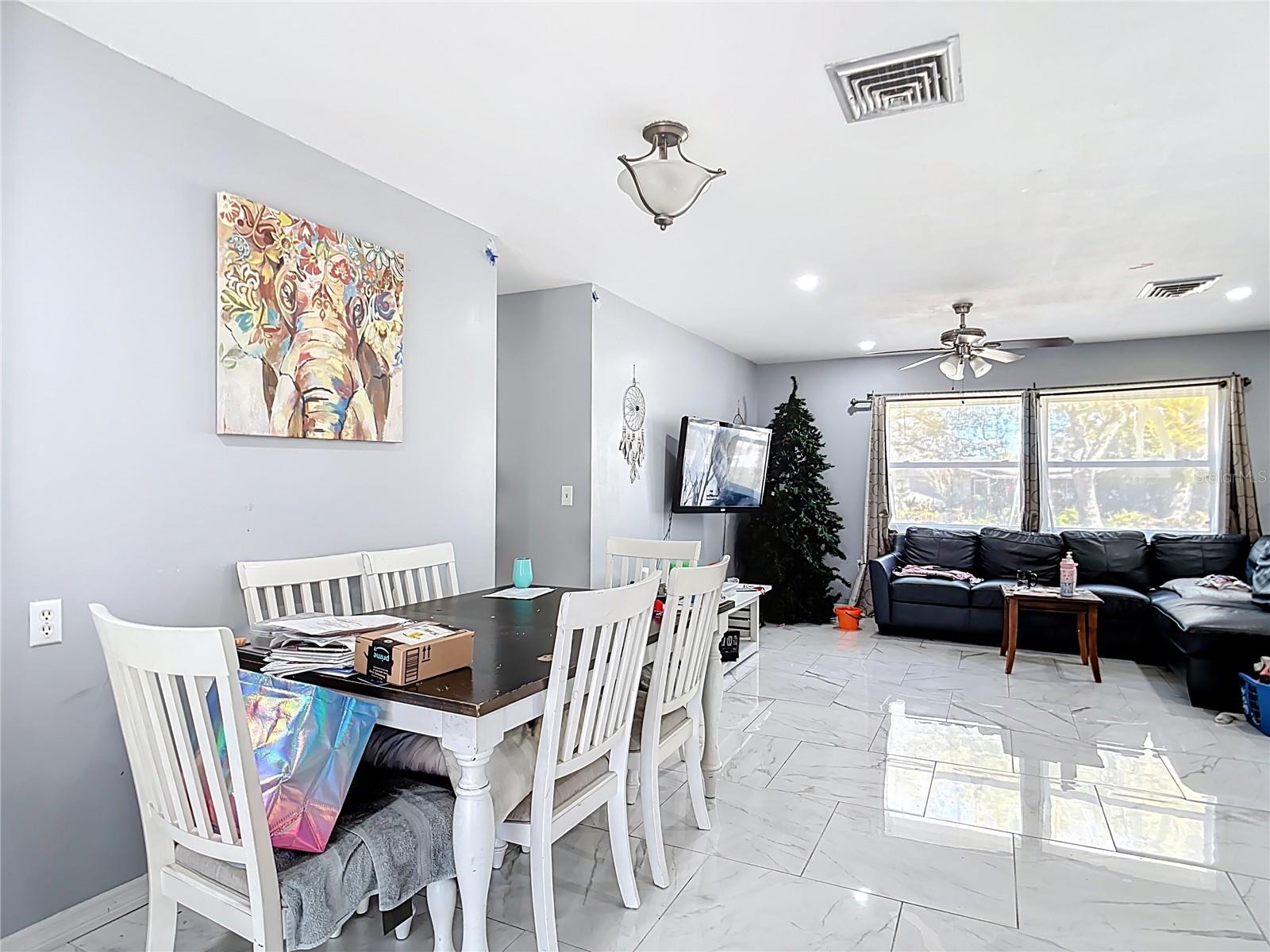 EAST VENICE - Residential