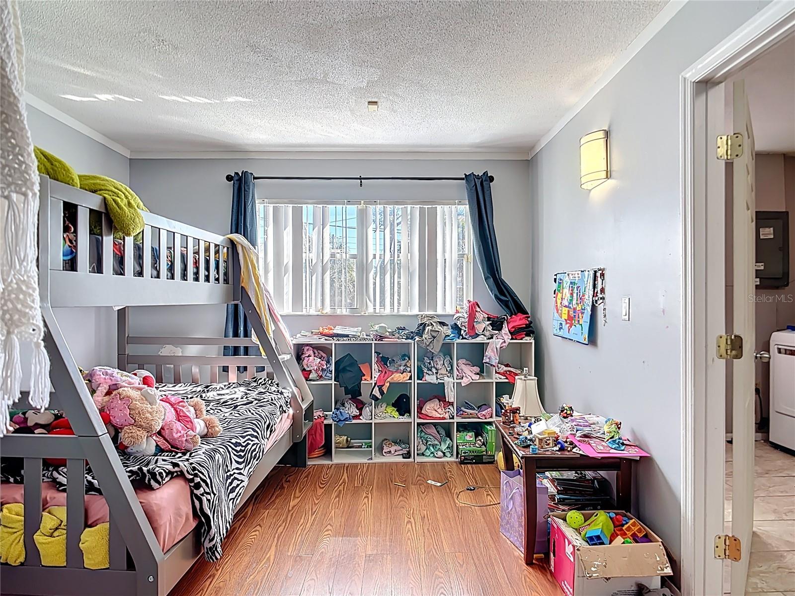 EAST VENICE - Residential