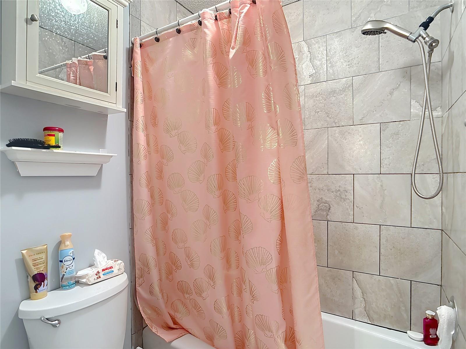 EAST VENICE - Residential