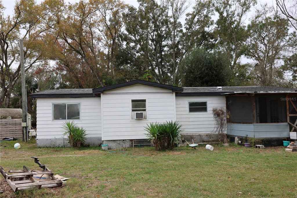 Photo of 1133 Live Oak Lane, Lutz, FL 33549 (MLS # TB8471746)