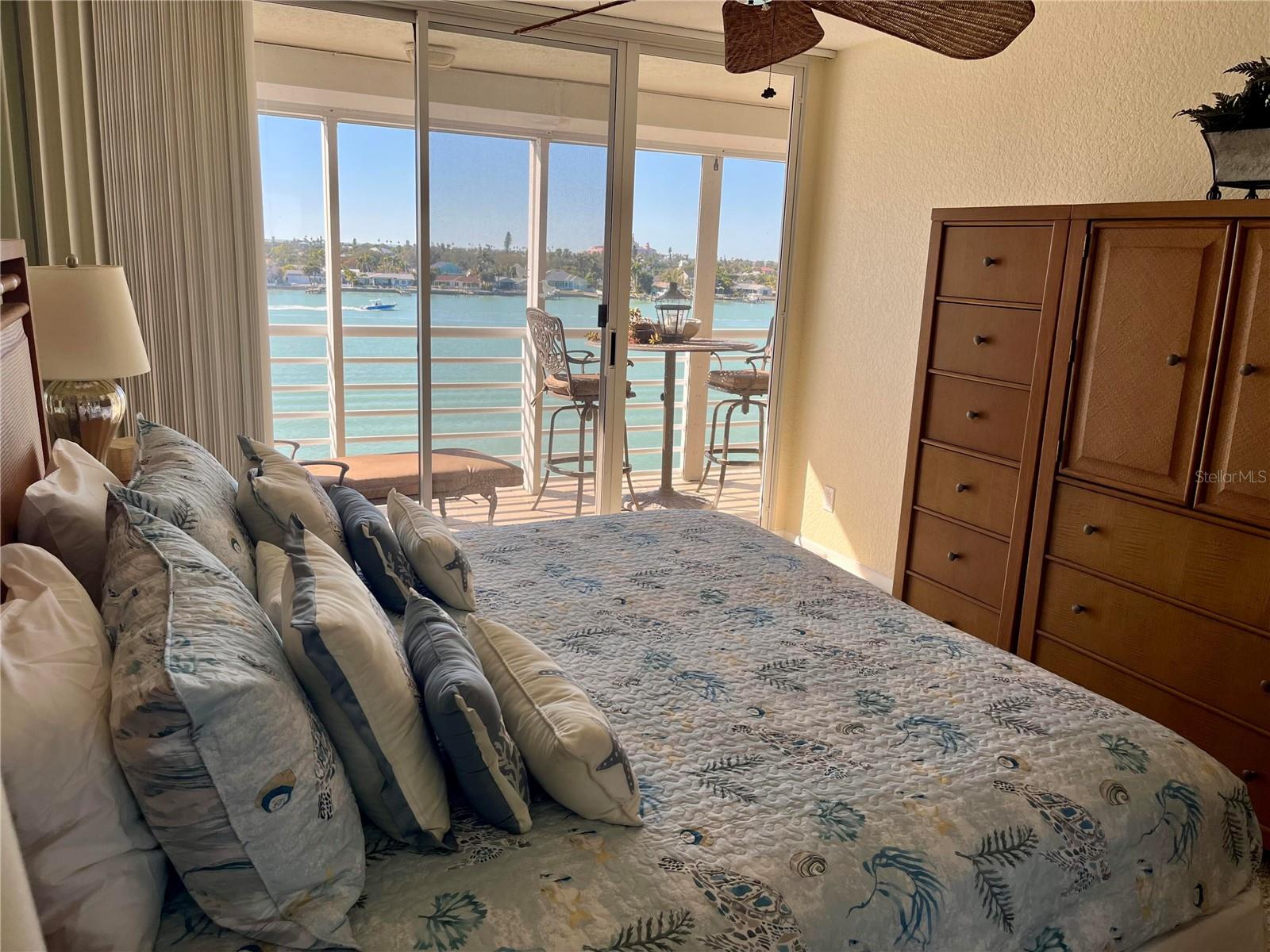 BAHIA VISTA UNIT IV - Residential