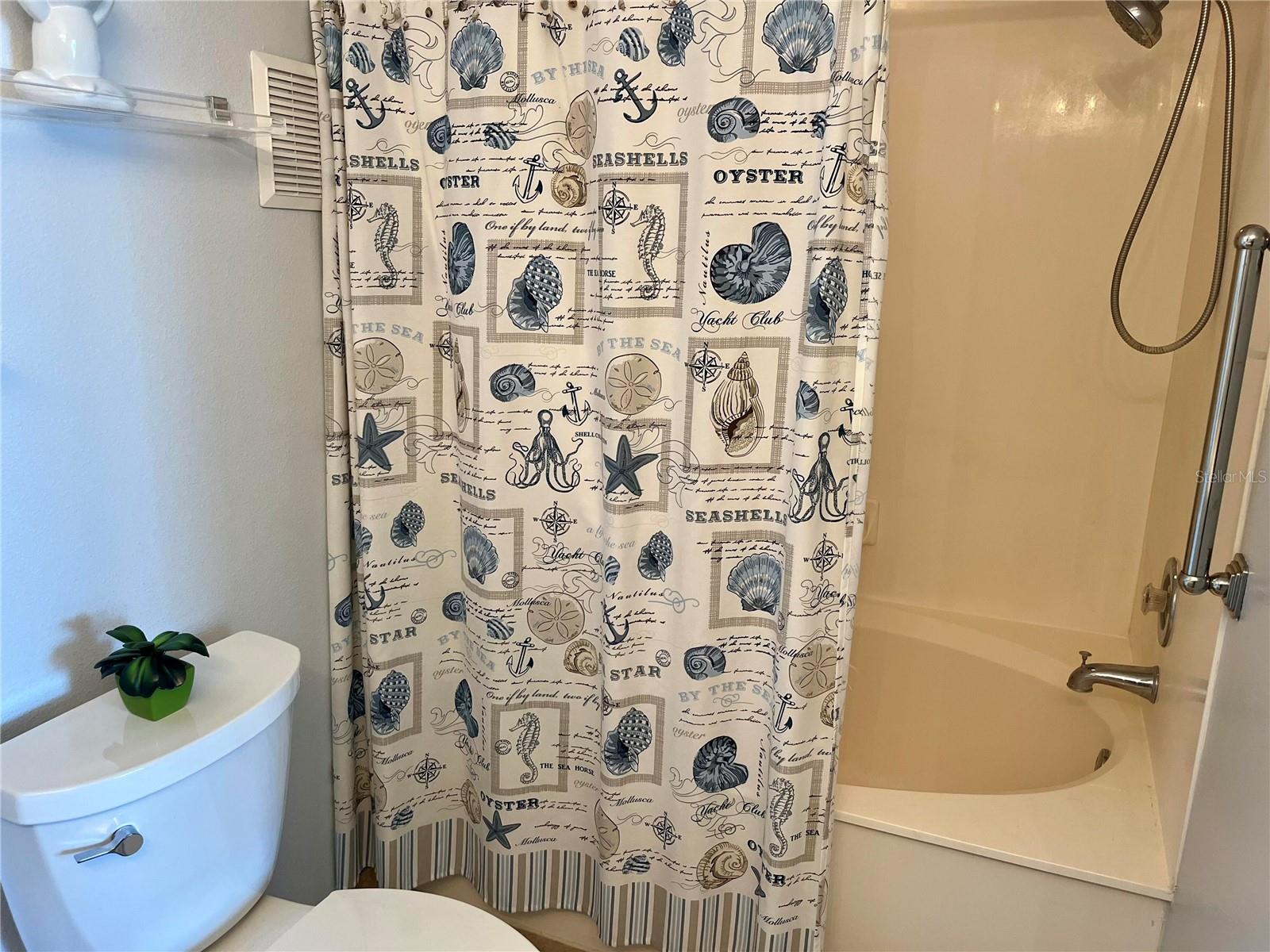 BAHIA VISTA UNIT IV - Residential