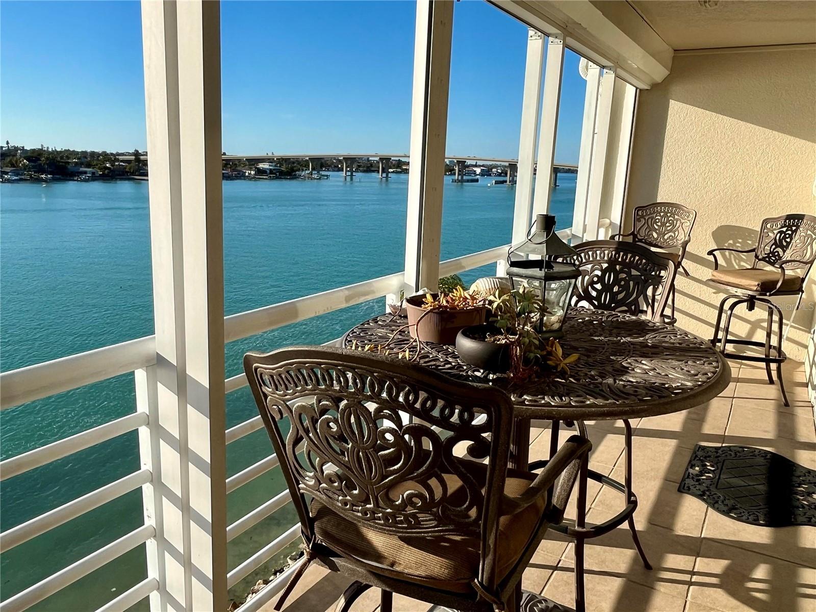 BAHIA VISTA UNIT IV - Residential