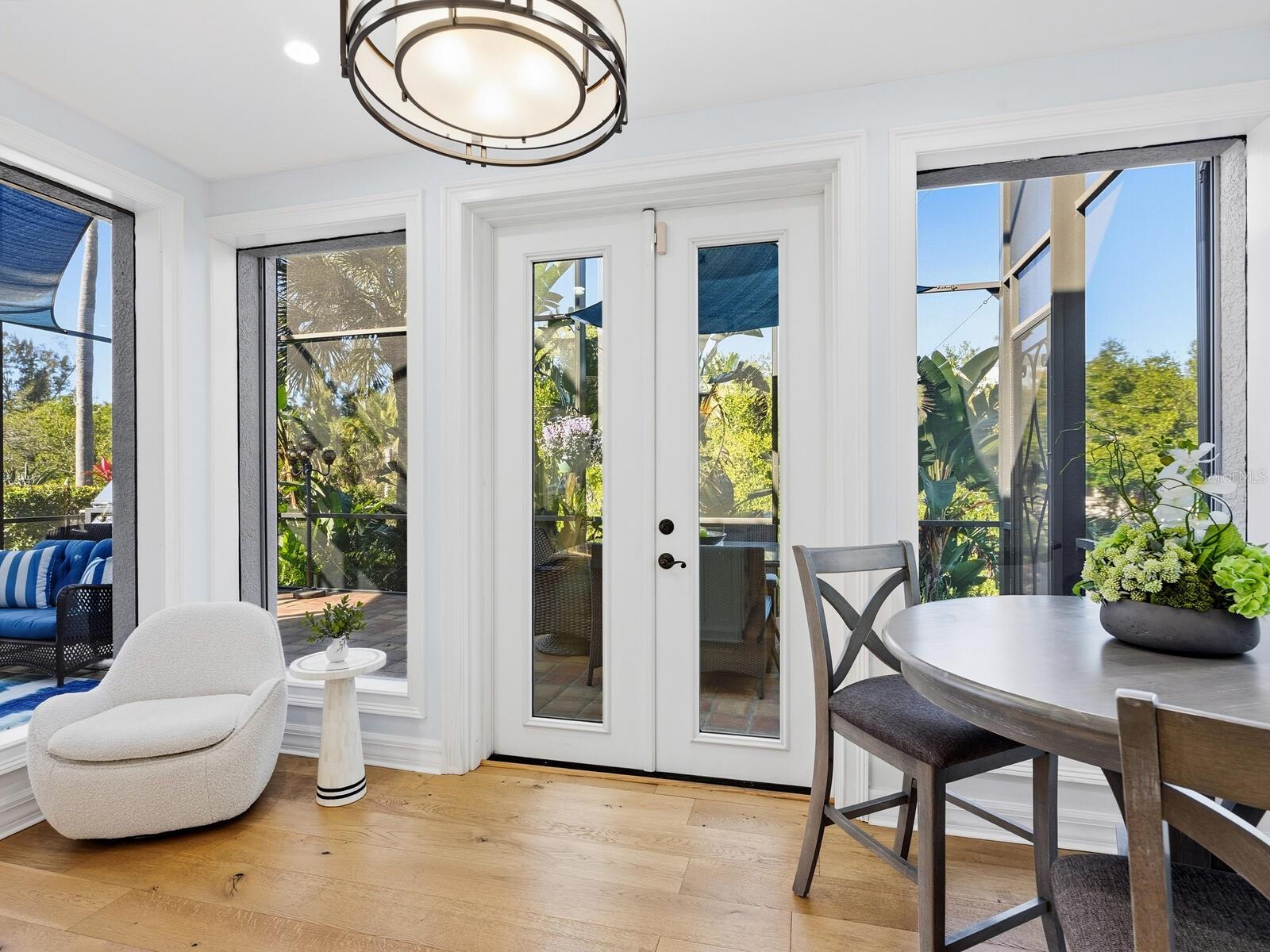 PRINCES GATE - Residential