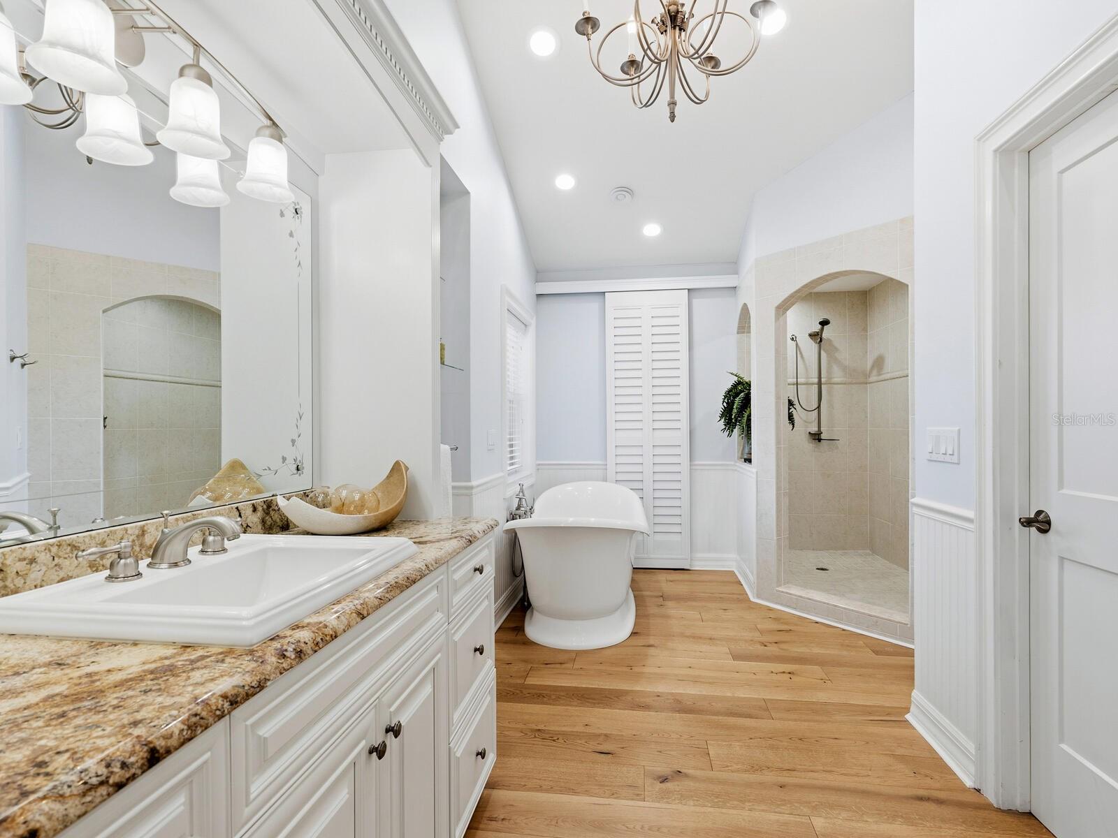 PRINCES GATE - Residential