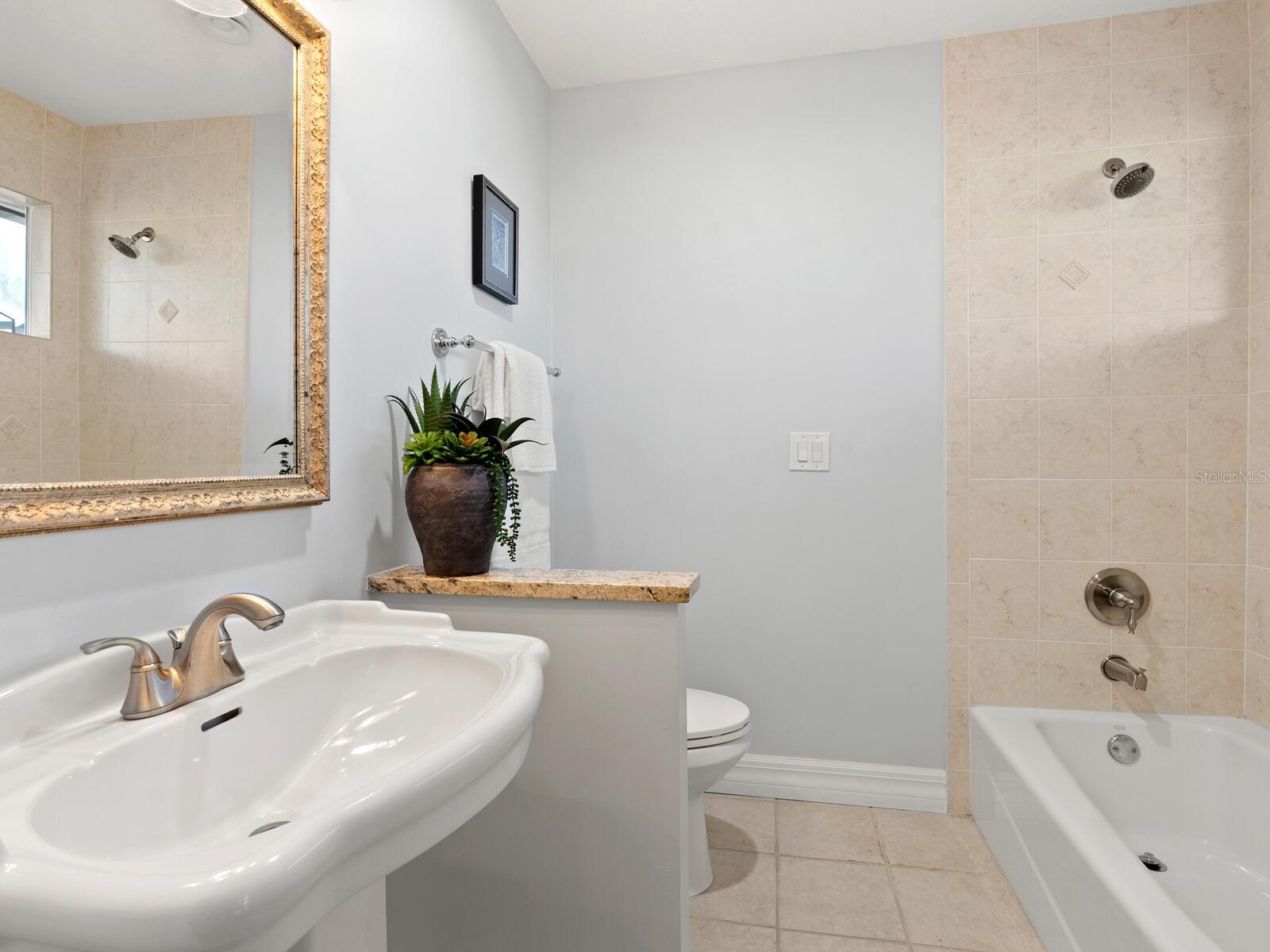 PRINCES GATE - Residential