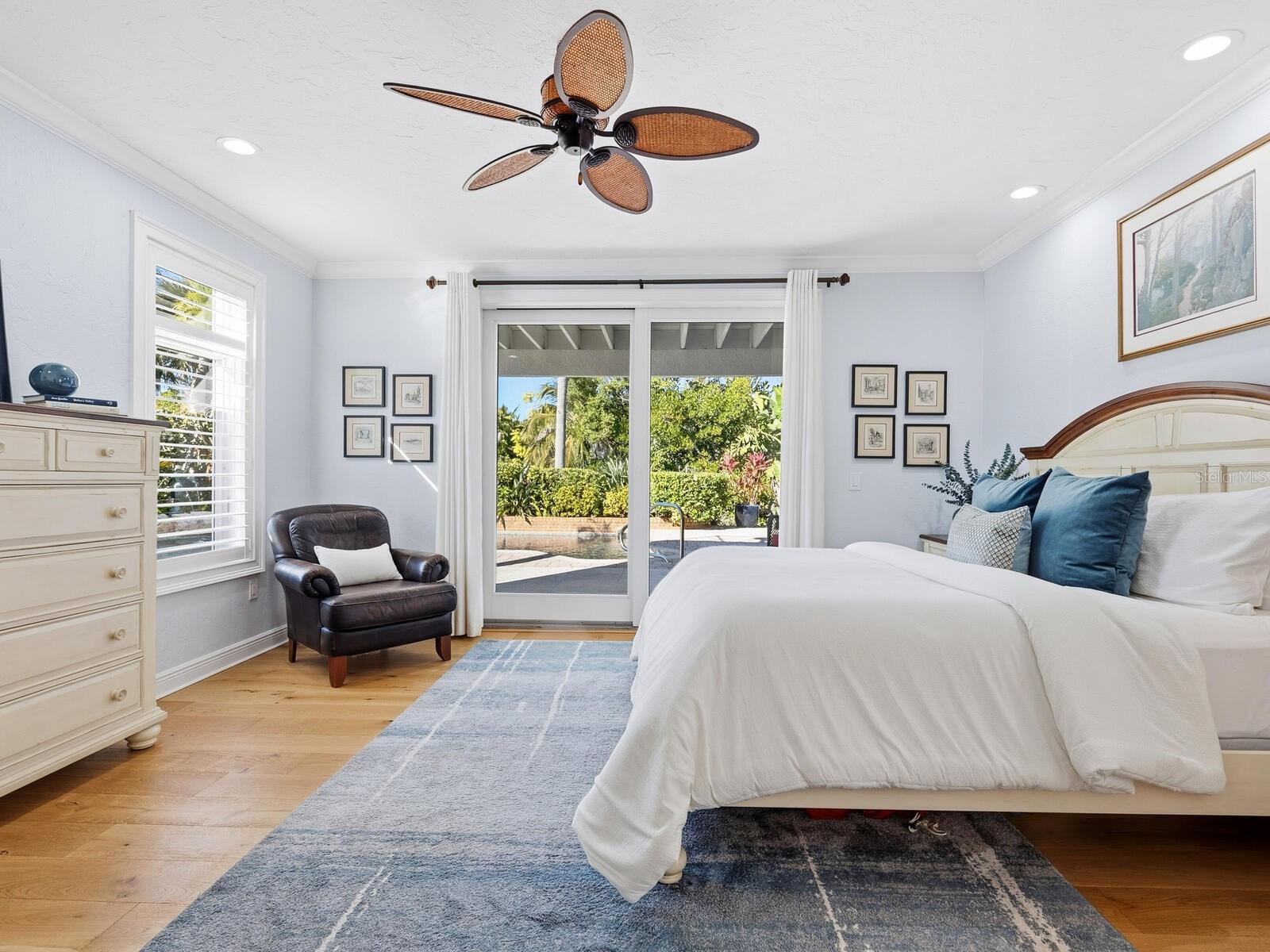 PRINCES GATE - Residential