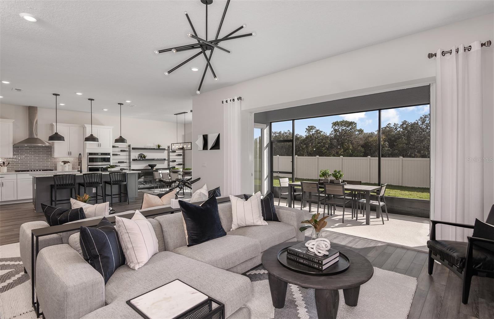 VIDAS WAY LEGACY PHASE 1B - Residential