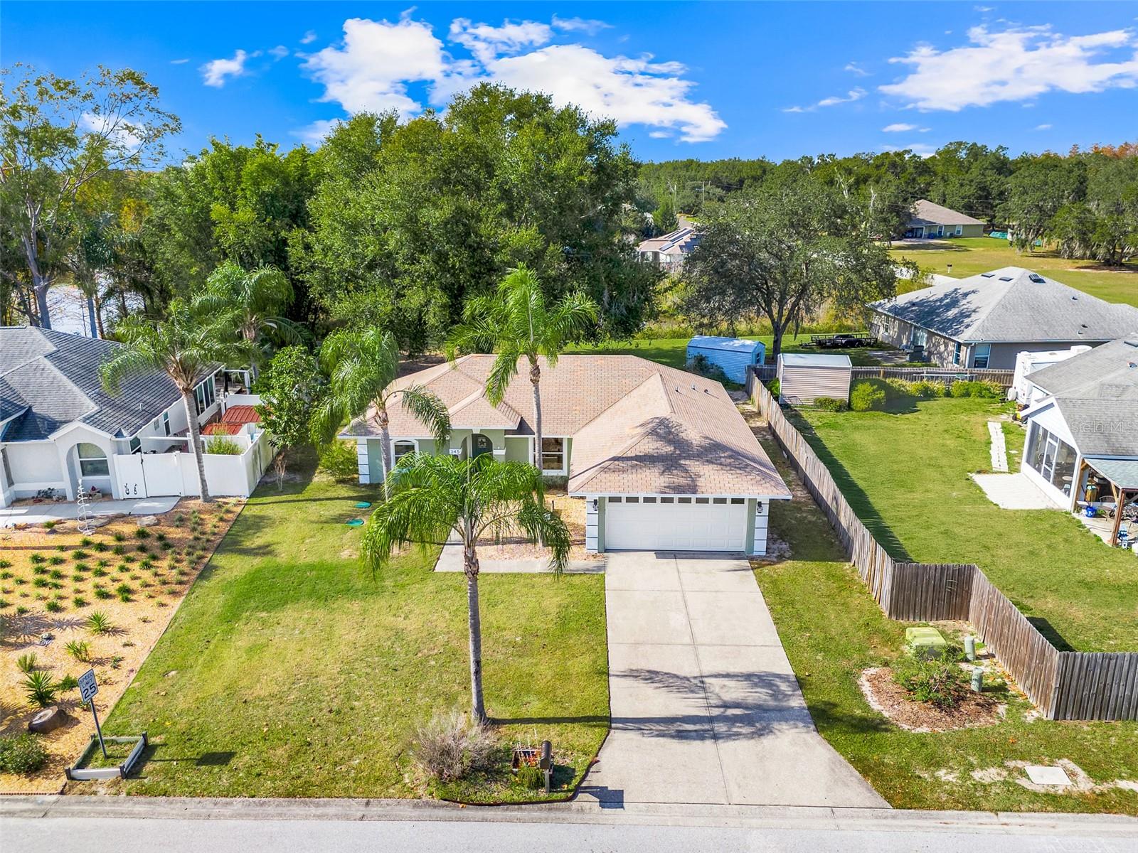 GROVELAND HIDDEN LAKES ESTATES - Residential