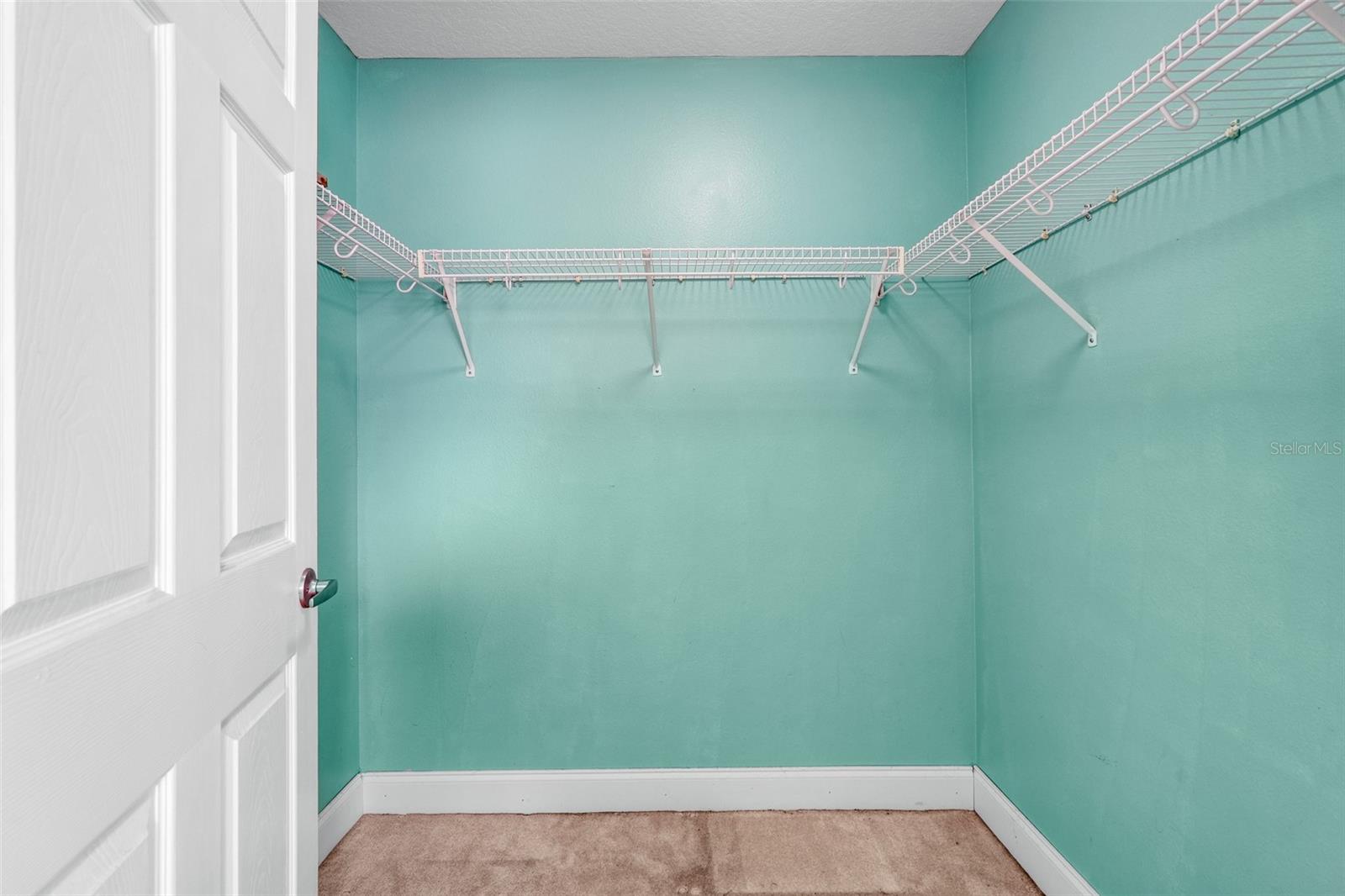 GROVELAND HIDDEN LAKES ESTATES - Residential