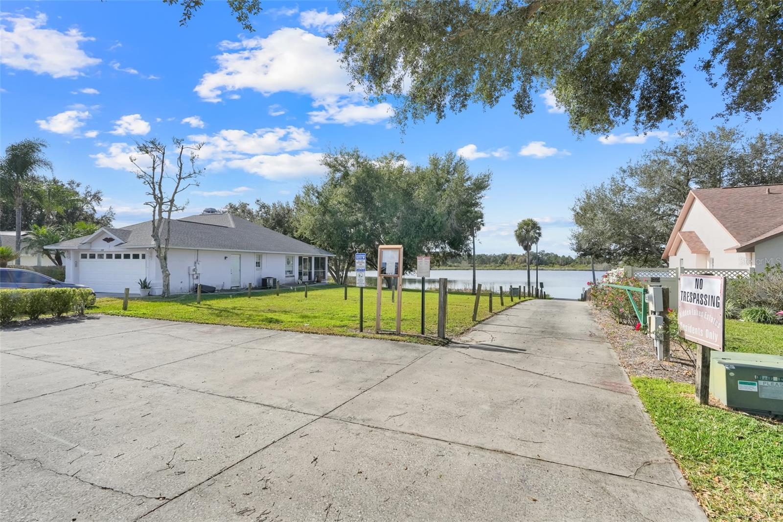 GROVELAND HIDDEN LAKES ESTATES - Residential