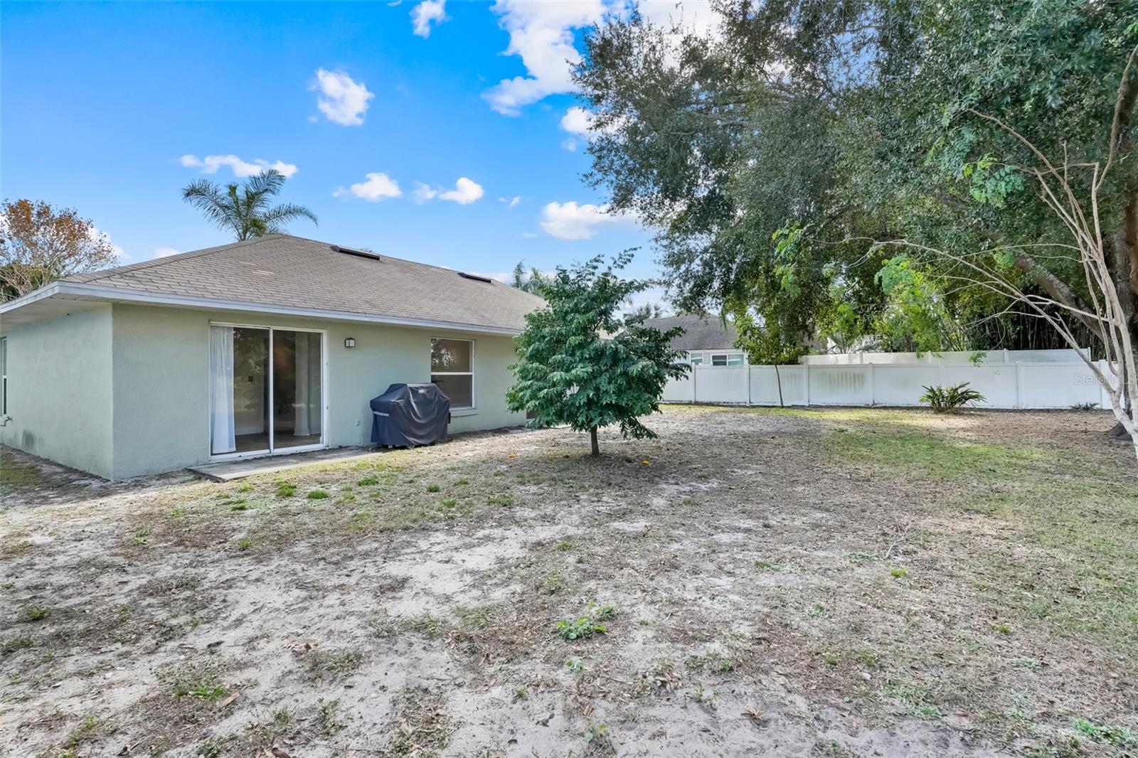 GROVELAND HIDDEN LAKES ESTATES - Residential