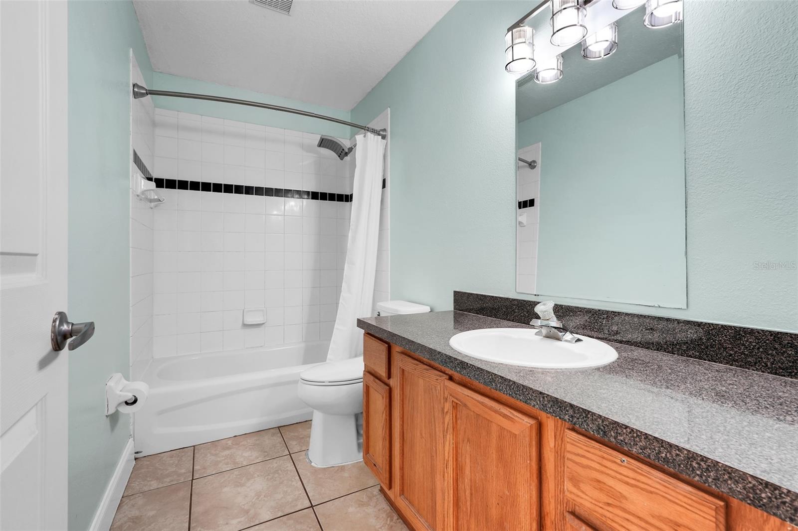 GROVELAND HIDDEN LAKES ESTATES - Residential