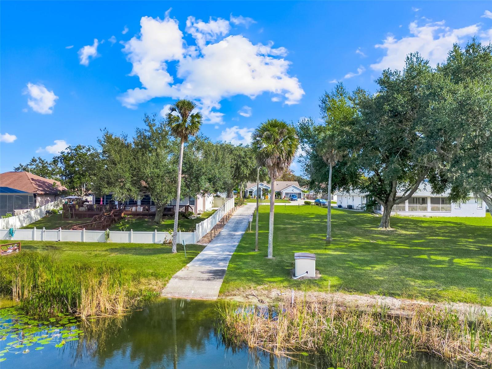 GROVELAND HIDDEN LAKES ESTATES - Residential