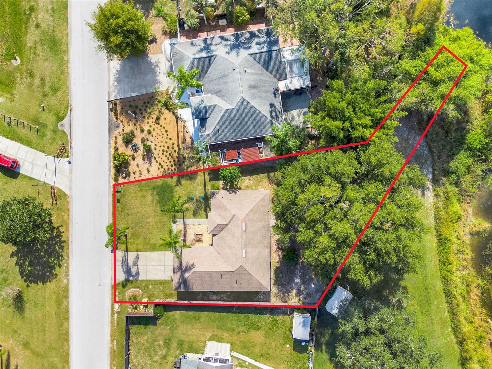 GROVELAND HIDDEN LAKES ESTATES - Residential