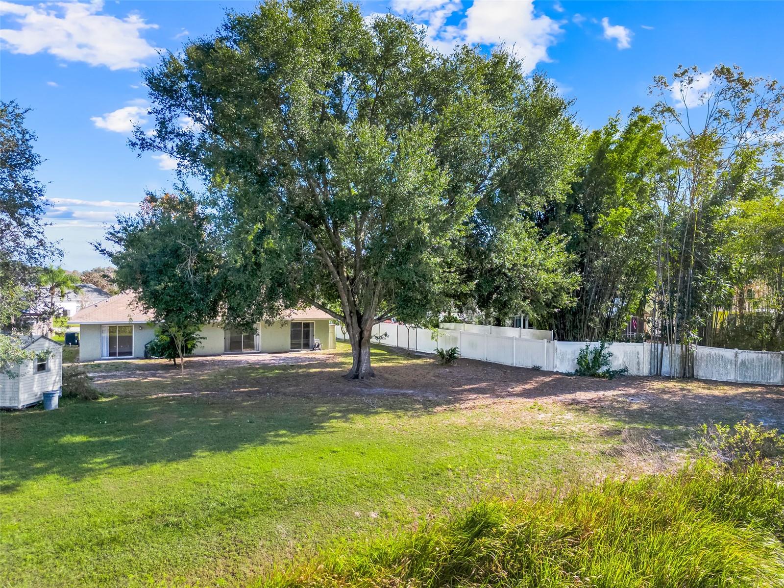 GROVELAND HIDDEN LAKES ESTATES - Residential