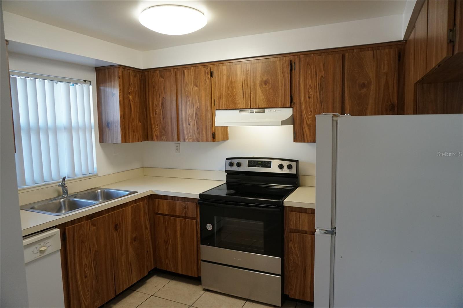 LAFAYETTE SQUARE CONDO - Residential Lease