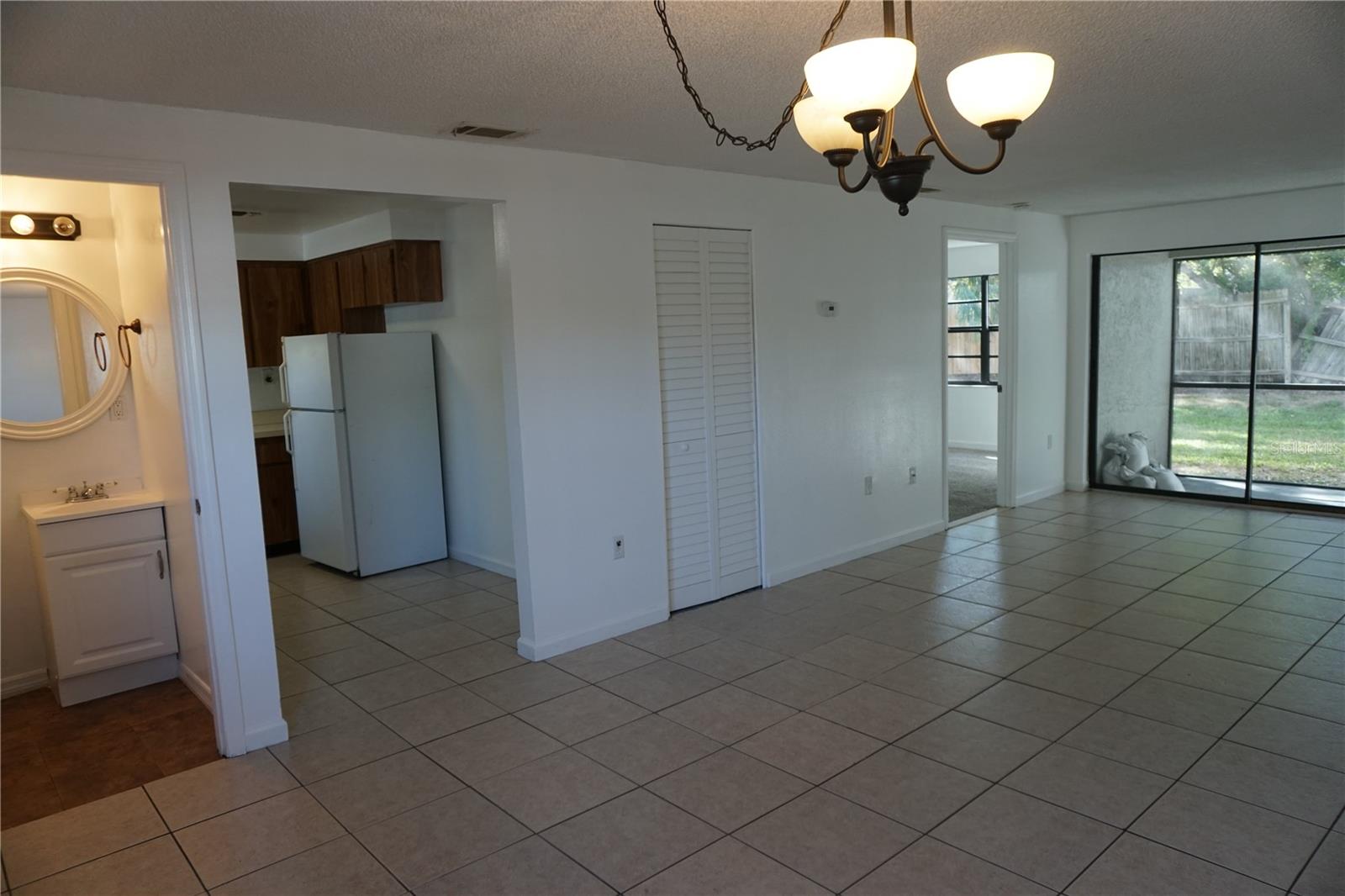 LAFAYETTE SQUARE CONDO - Residential Lease