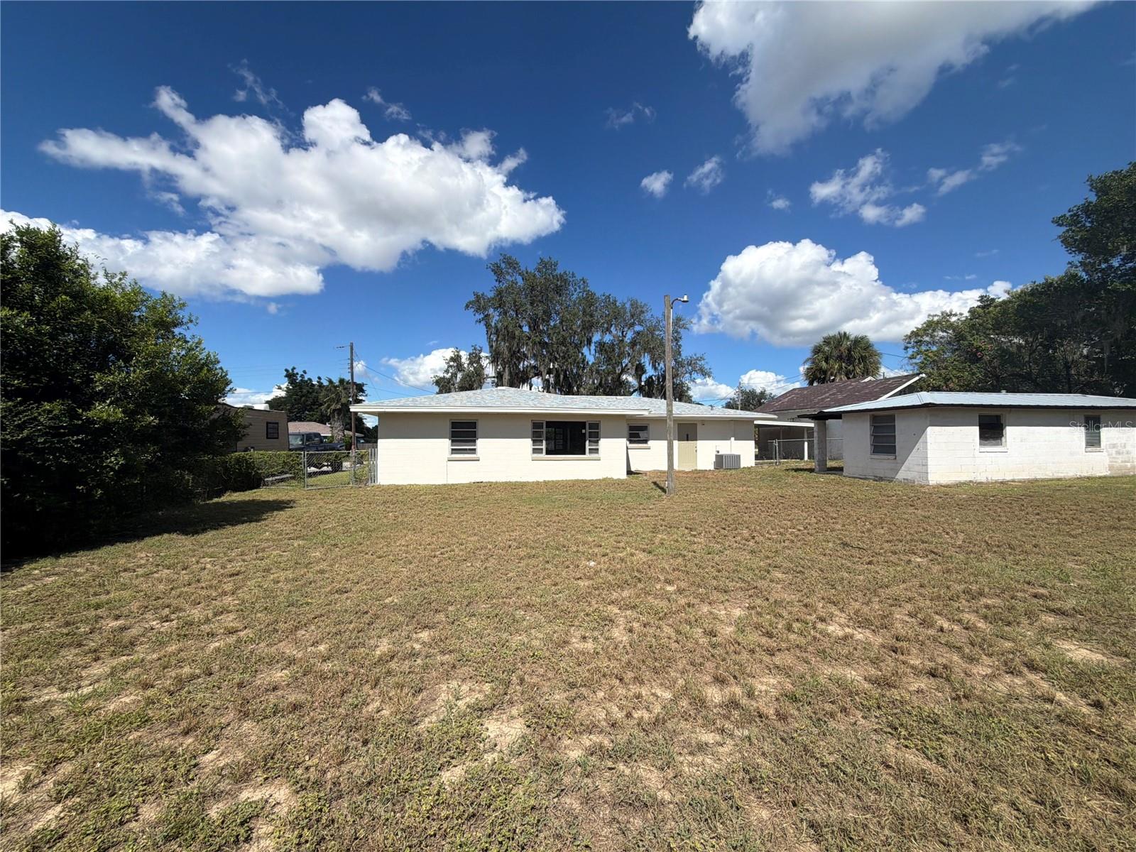 316 E WALNUT STREET