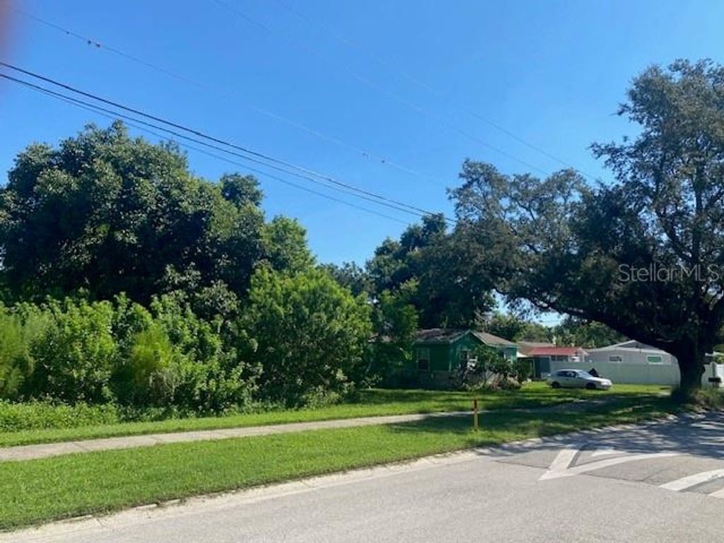 Photo of 6501 50th Avenue N, St Petersburg, FL 33709 (MLS # TB8422420)