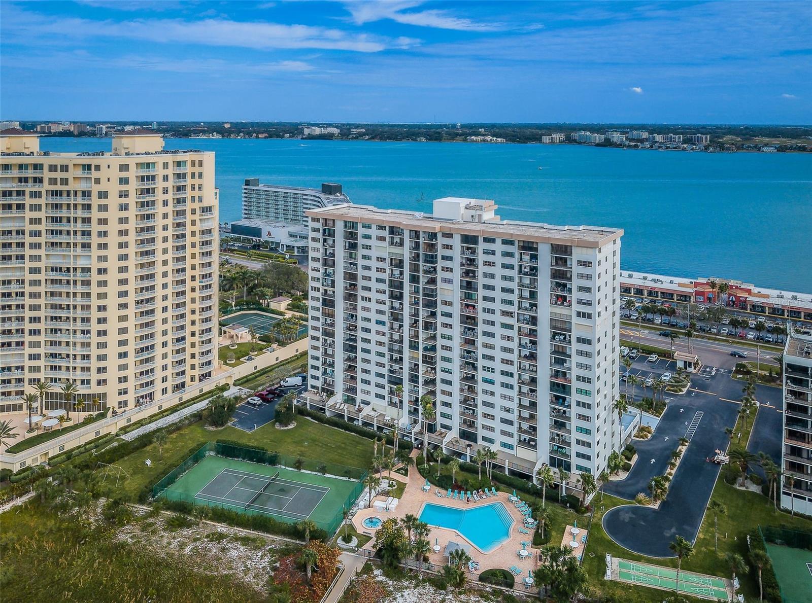 LANDMARK TOWERS - Residential Lease