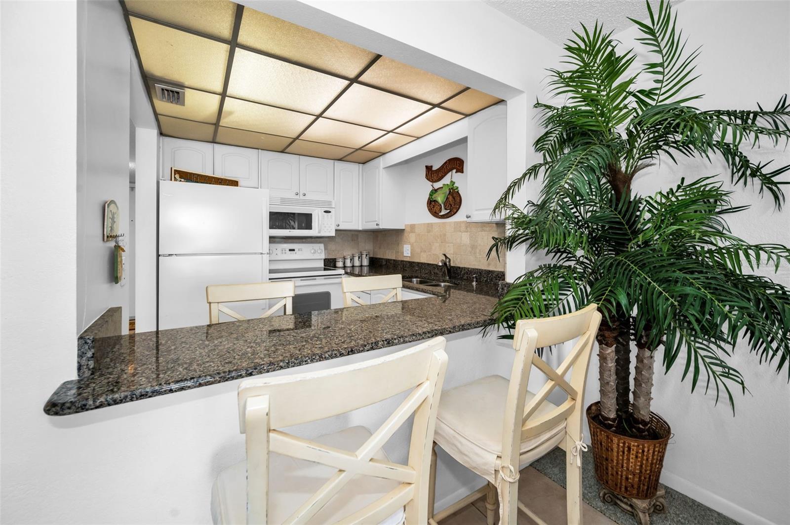 LANDMARK TOWERS - Residential Lease