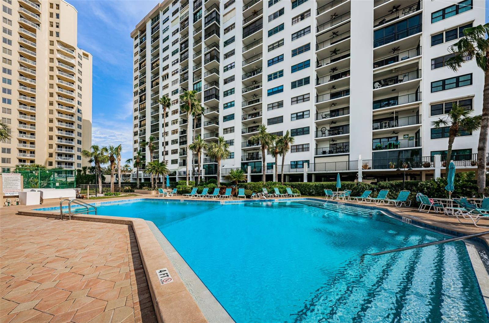 LANDMARK TOWERS - Residential Lease