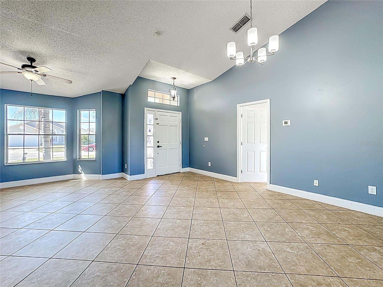 COUNTRY CREEK ESTATES PH 1 - Residential