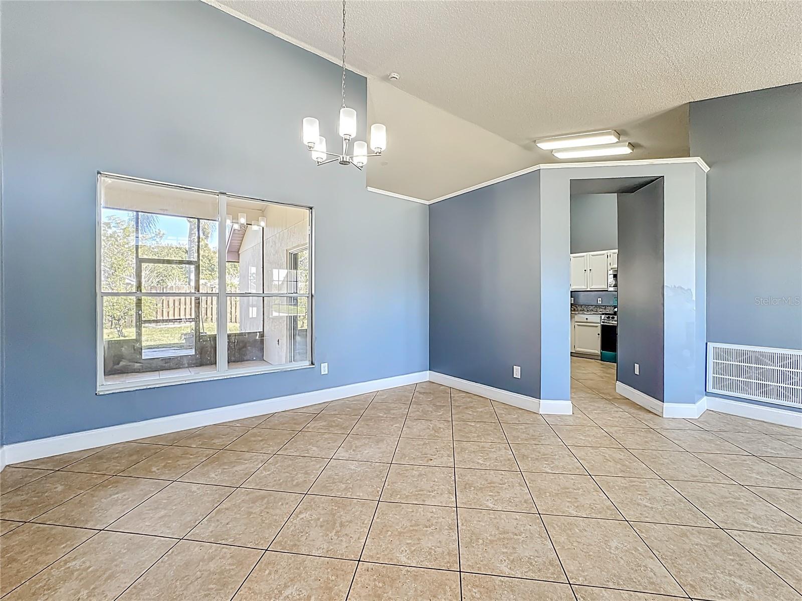 COUNTRY CREEK ESTATES PH 1 - Residential