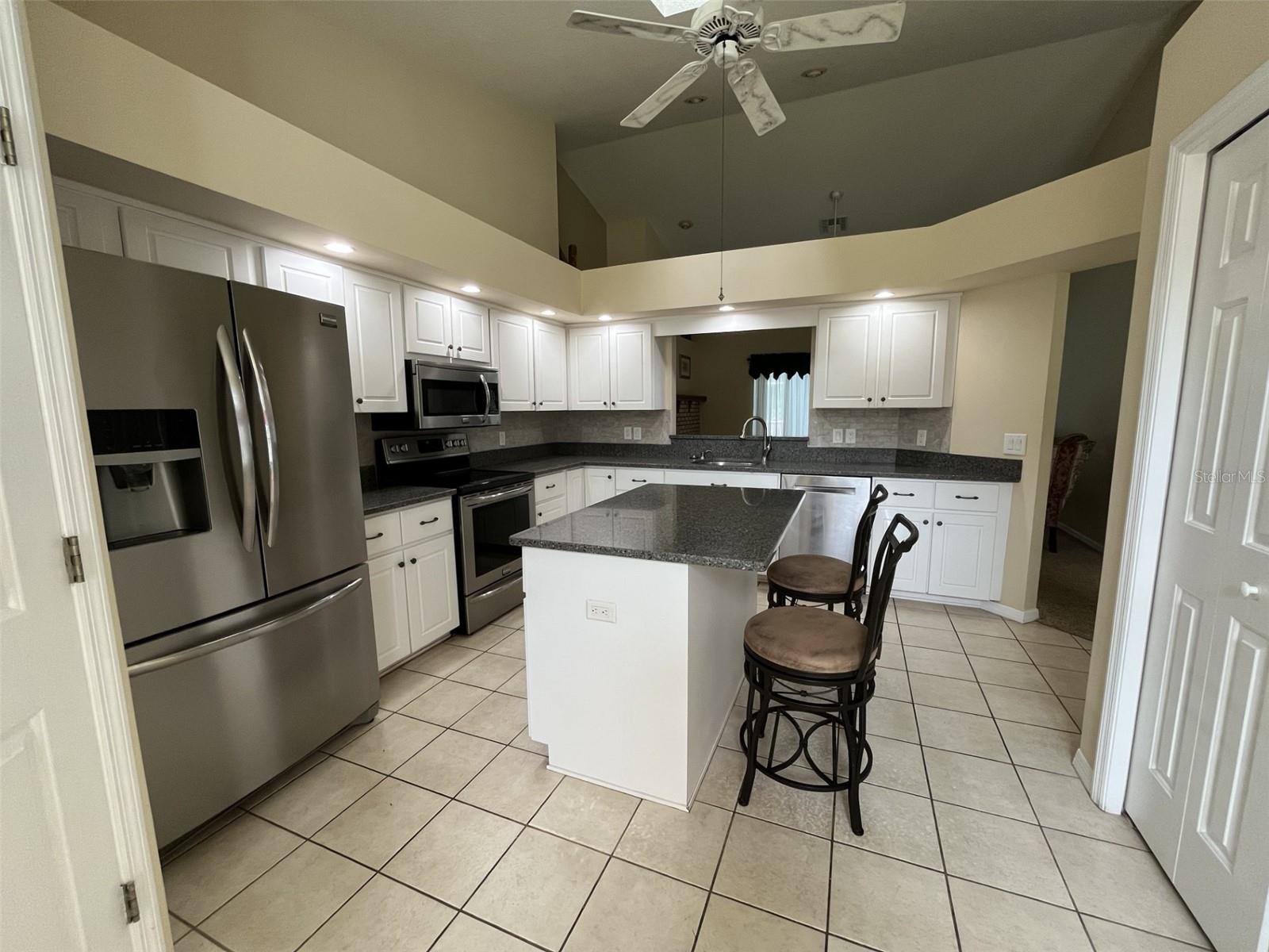 RAINBOW SPGS 05 REP - Residential