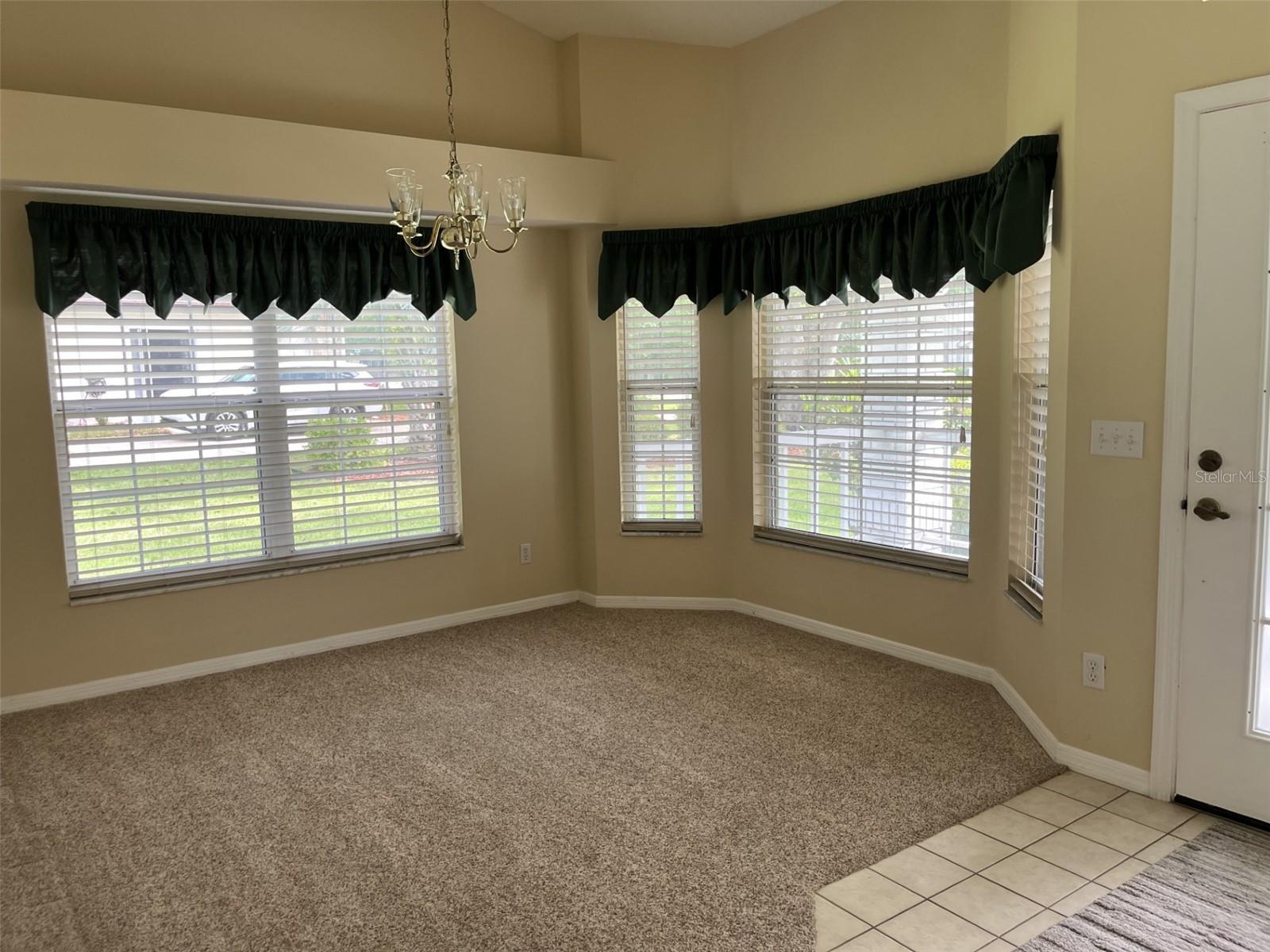 RAINBOW SPGS 05 REP - Residential