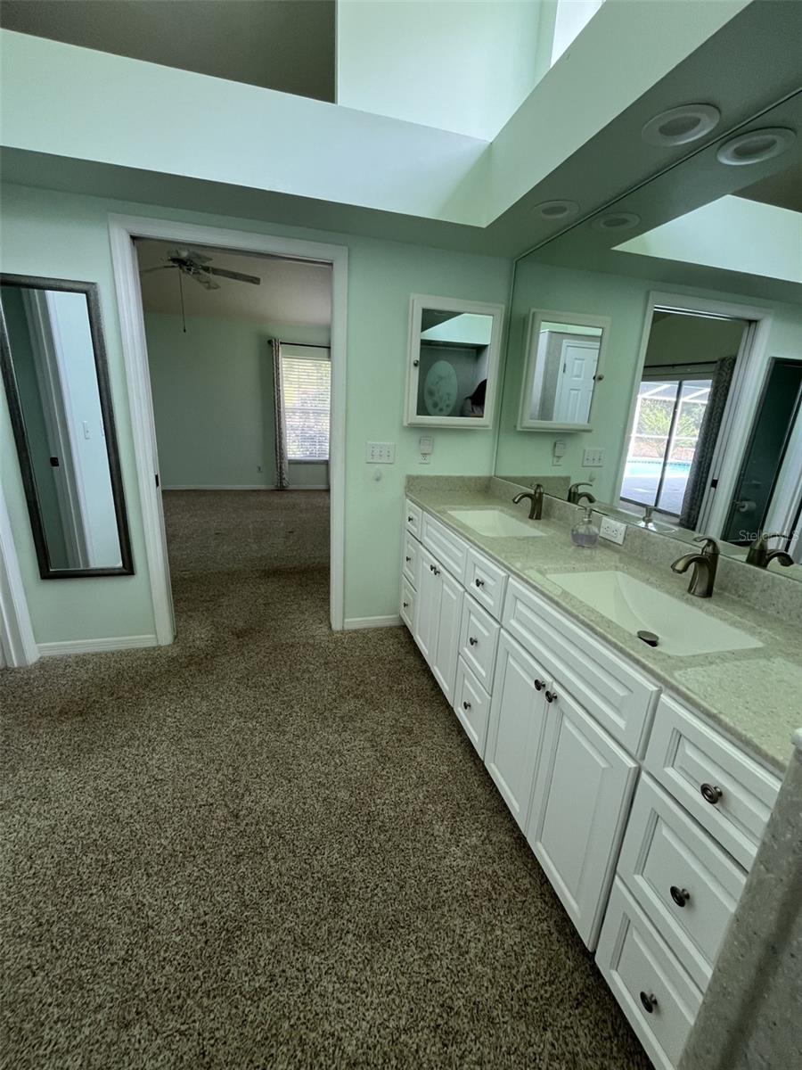 RAINBOW SPGS 05 REP - Residential