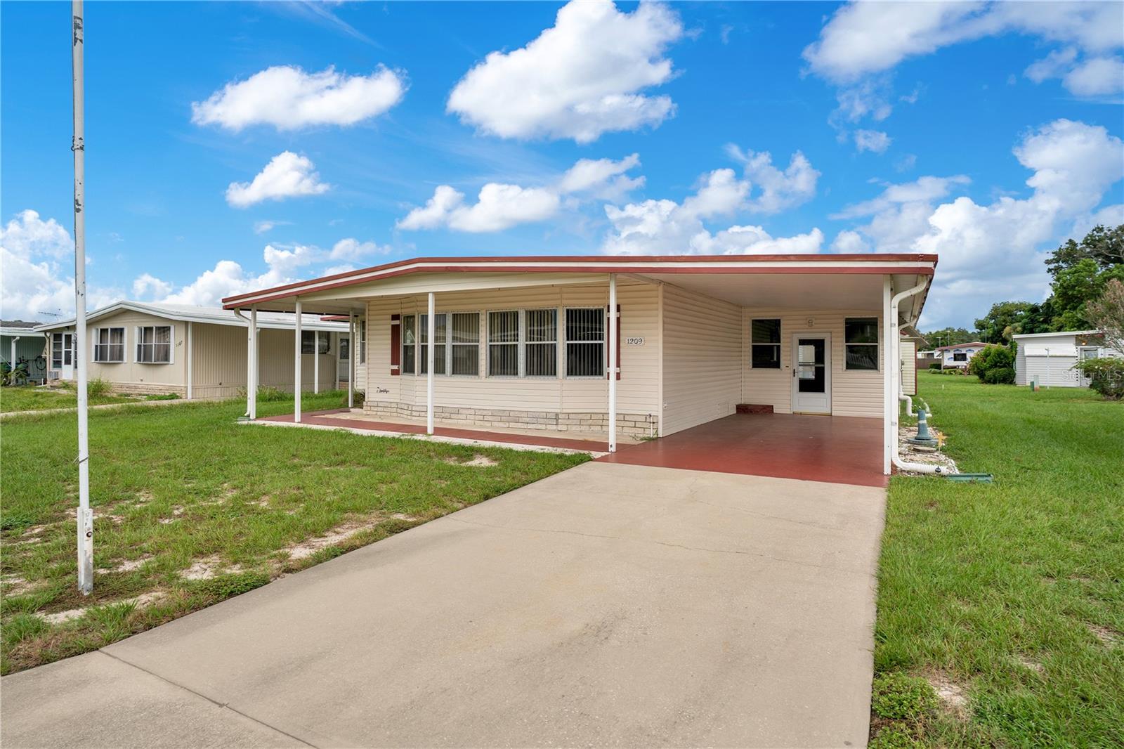 1209 APACHE CIRCLE