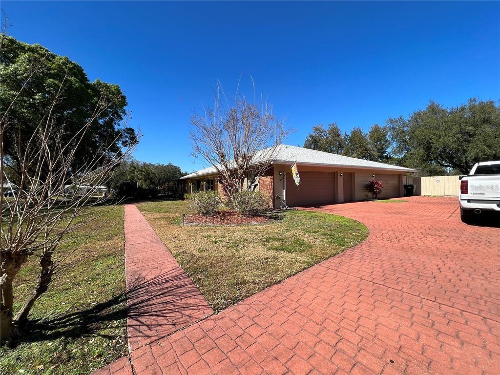 Photo of 8605 Caracas Avenue S, Orlando, FL 32825 (MLS # O6406306)