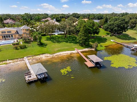 A home in WINTER HAVEN