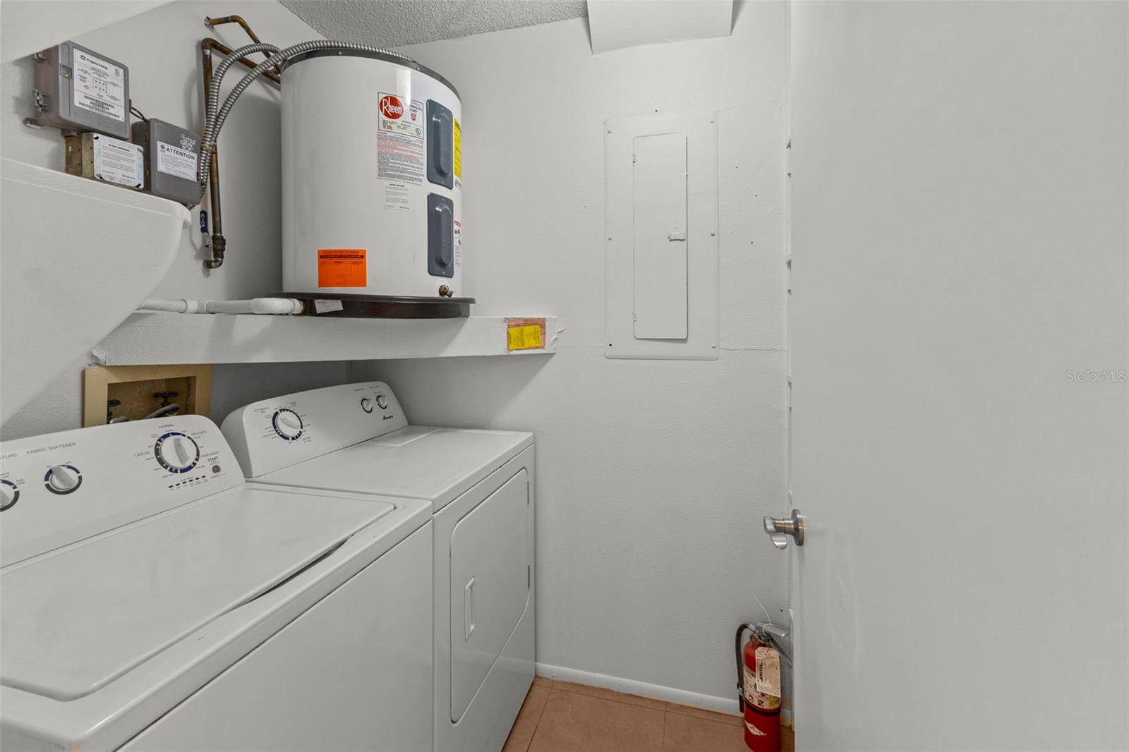 PINEWOOD VILLAS - Residential