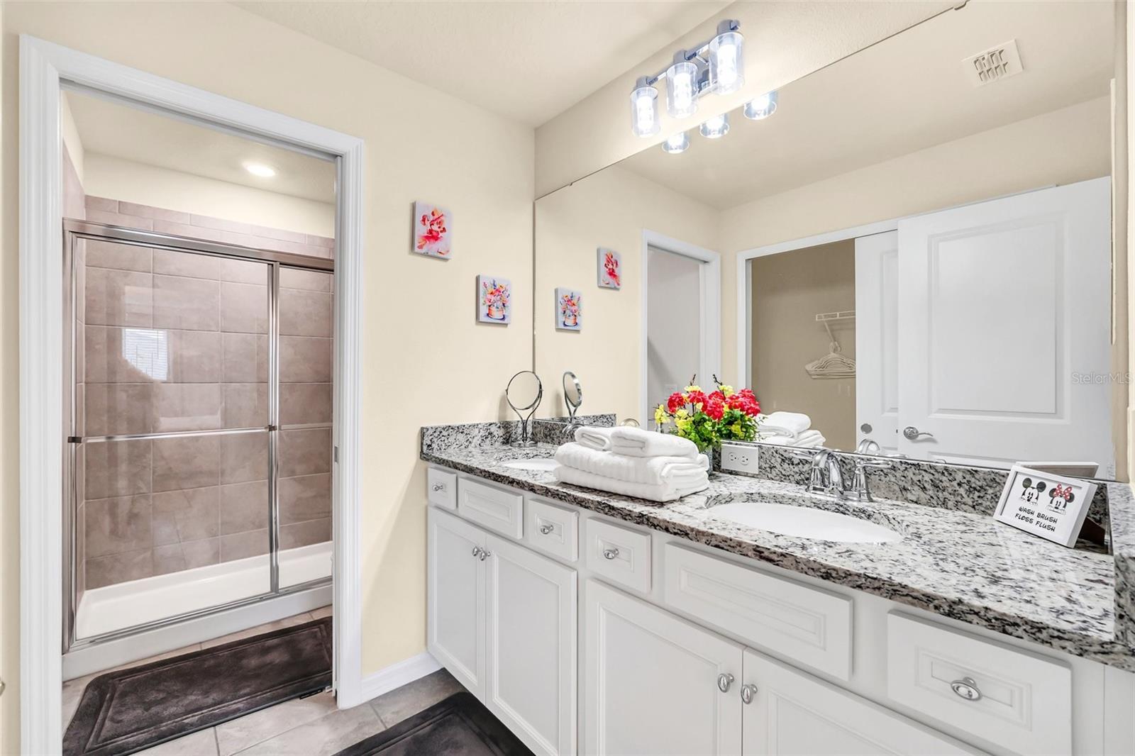 WINDSOR ISLAND RESIDENCE - Residential